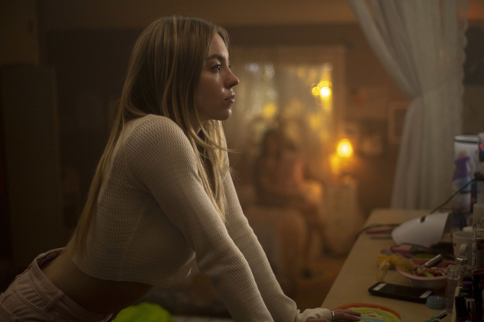 1920x1280 Download Hunter Schafer Jules Vaughn Sydney Sweeney TV Show Euphoria HD Wallpaper