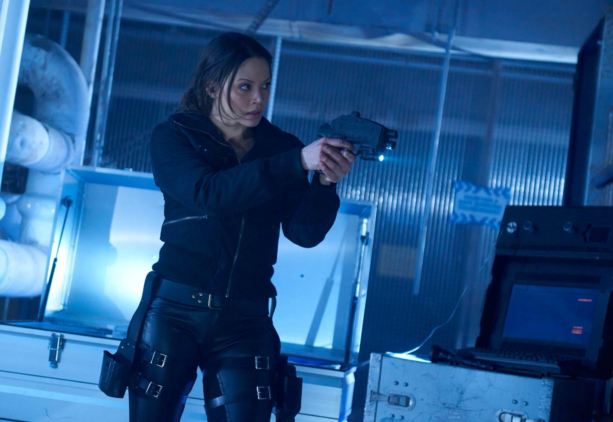 2048x1410 Free download Dark Matter TV series Syfy image Two Dark Matter HD