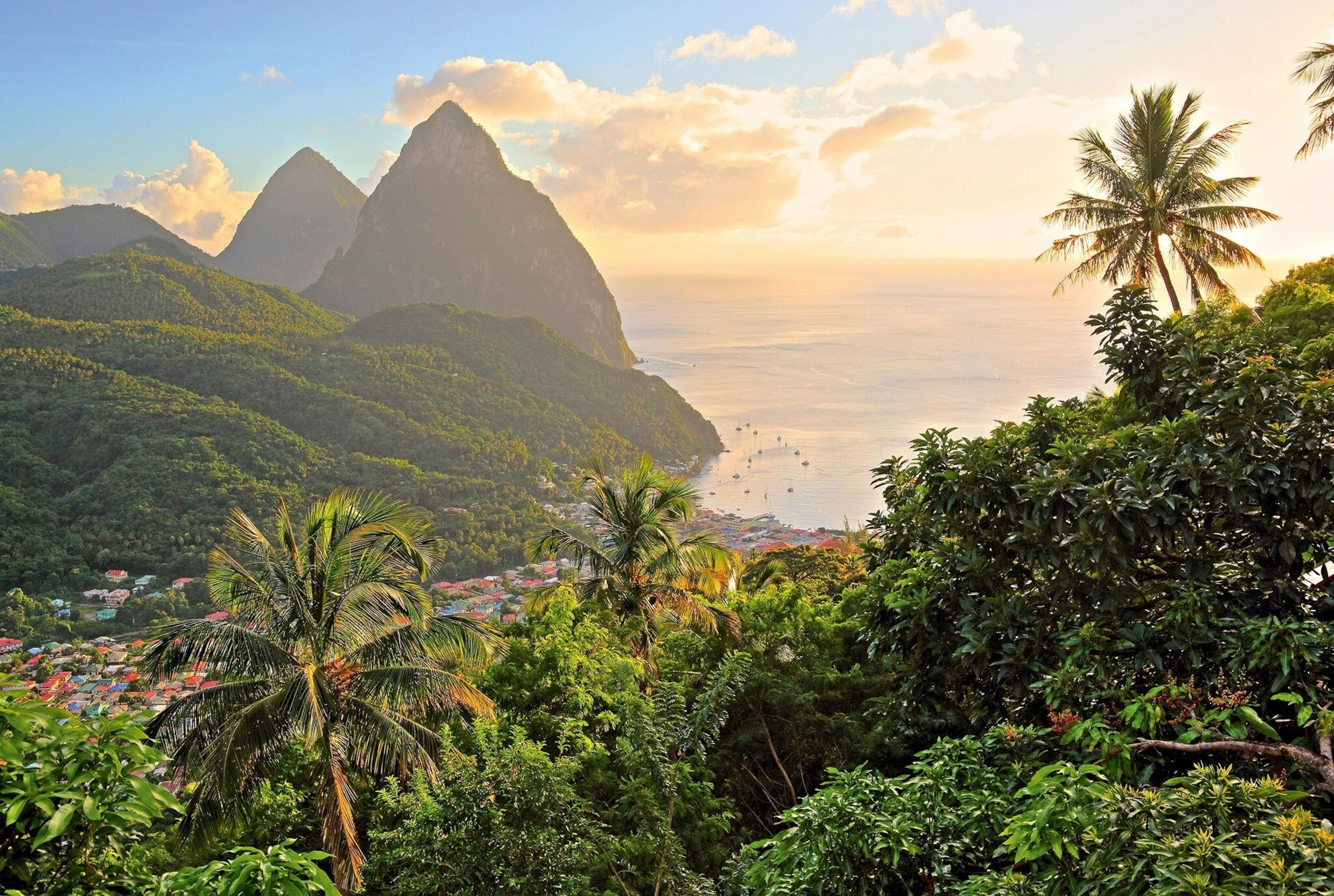 3072x2063 Uncovering St Lucia's natural wonders, from volcanic spas to storied mountain trails