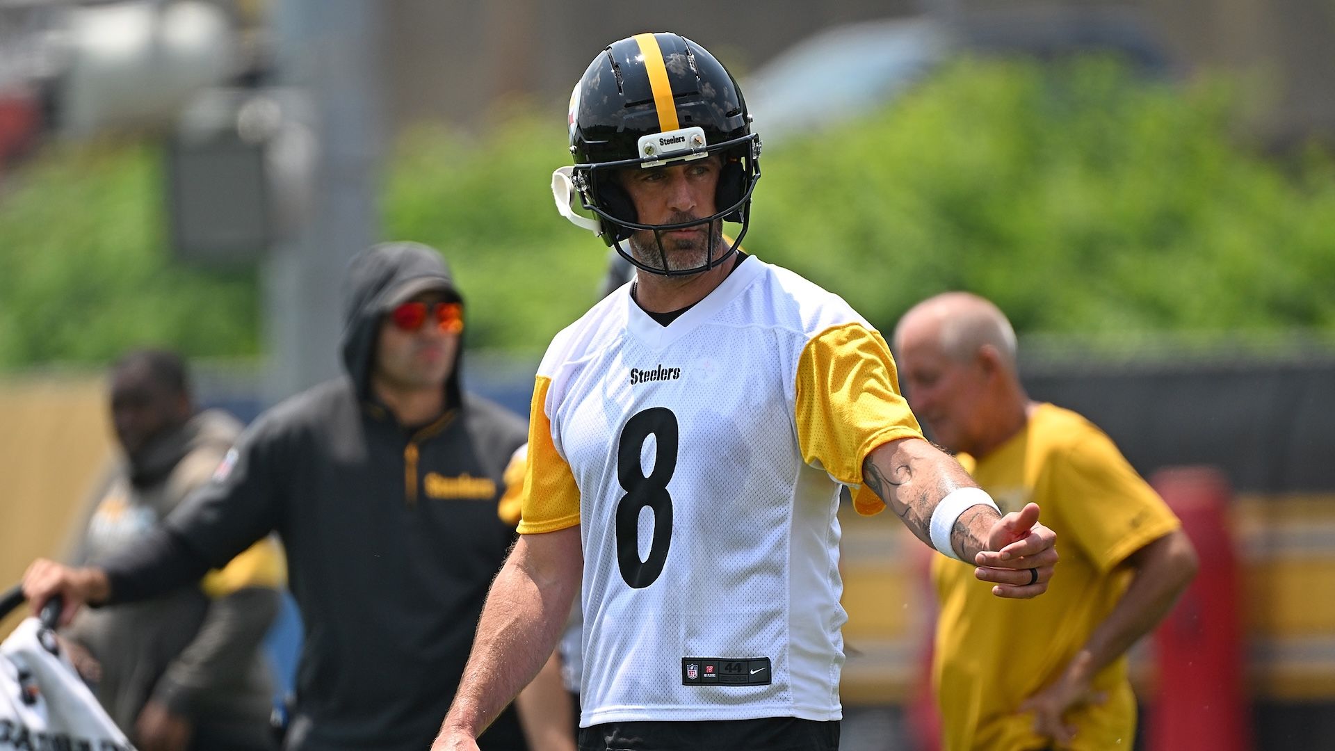 1920x1080 Joe Haden Delivers Strong Advice to Steelers QB Aaron Rodgers