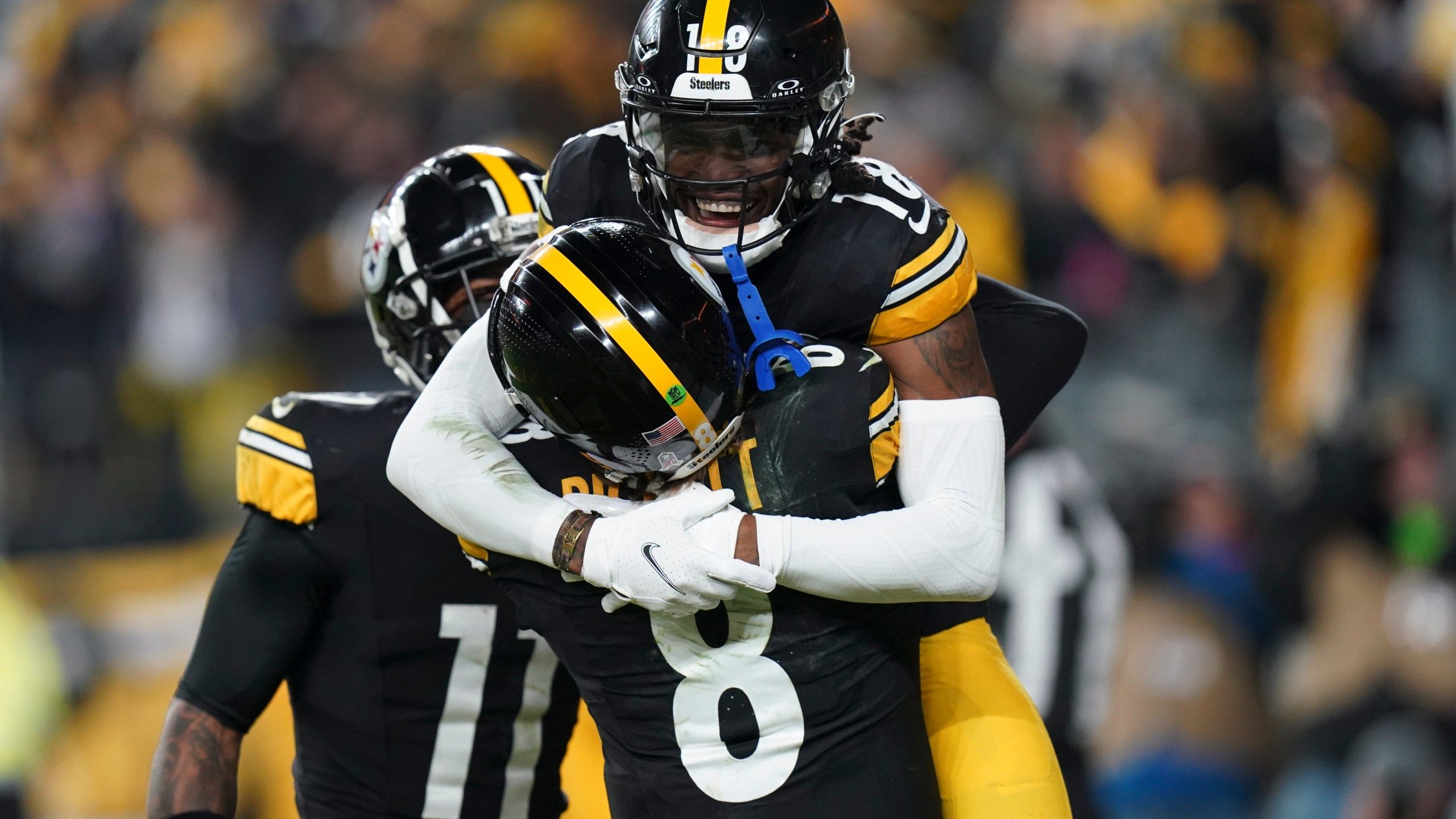2560x1440 Pickett Hits Johnson For Late Touchdown As The Steelers Slip Past Levis, Titans 20 16. WTAJ