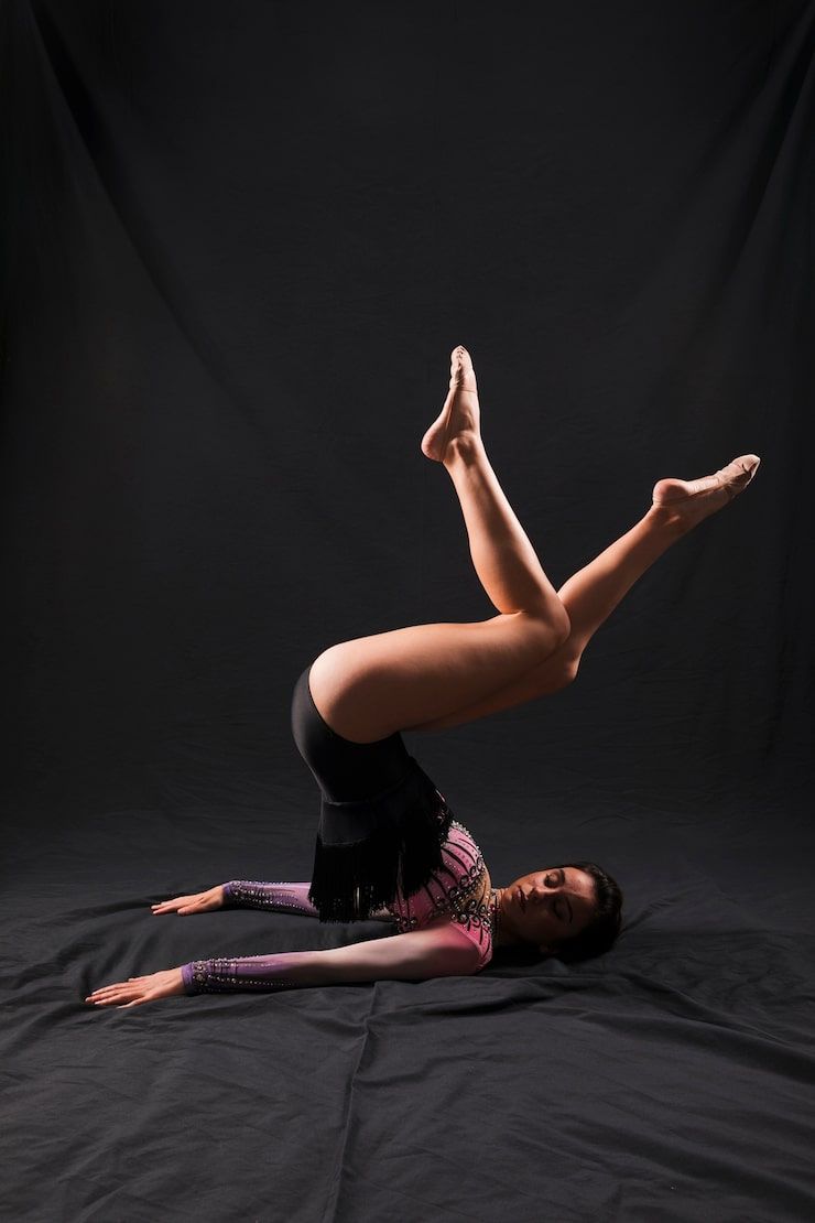 740x1110 Artistic gymnastics Image