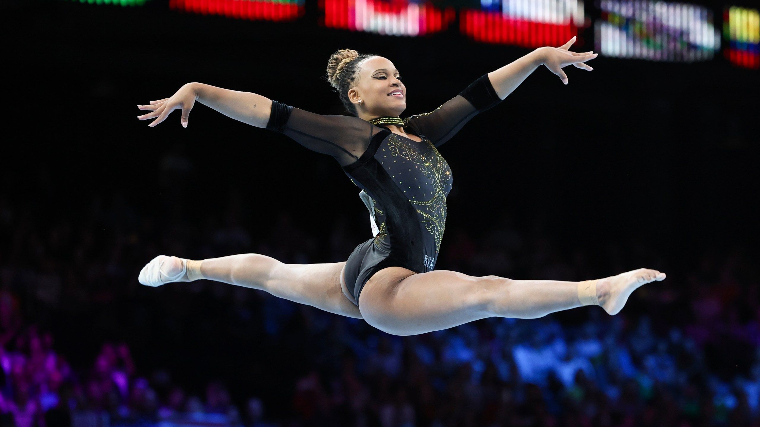2560x1440 Simone Biles leads U.S. women to record 7th straight team title at gymnastics world championships