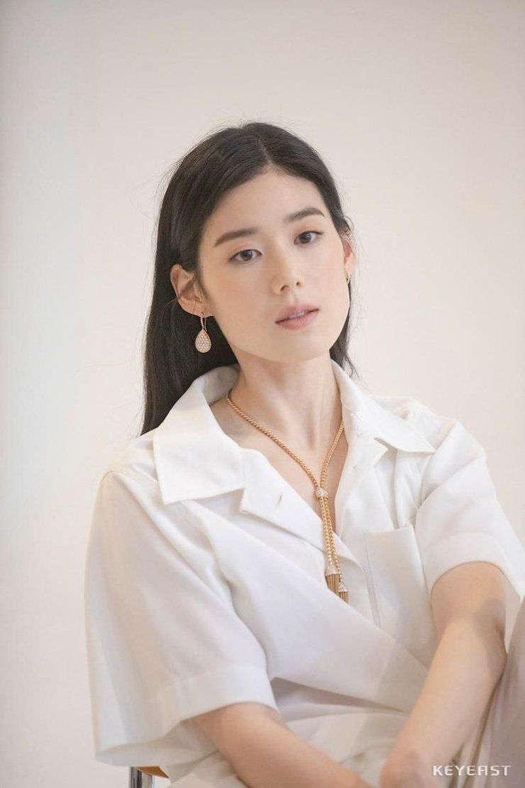 740x1110 Jung Eun Chae Wallpaper
