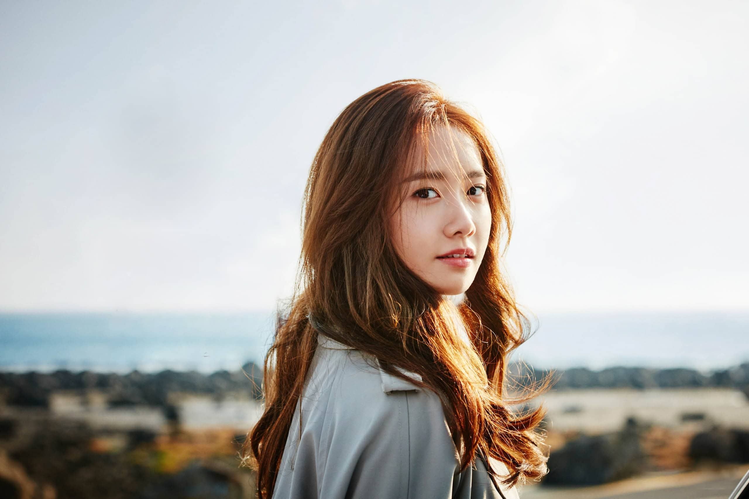 2560x1707 Im Yoon Ah Wallpaper