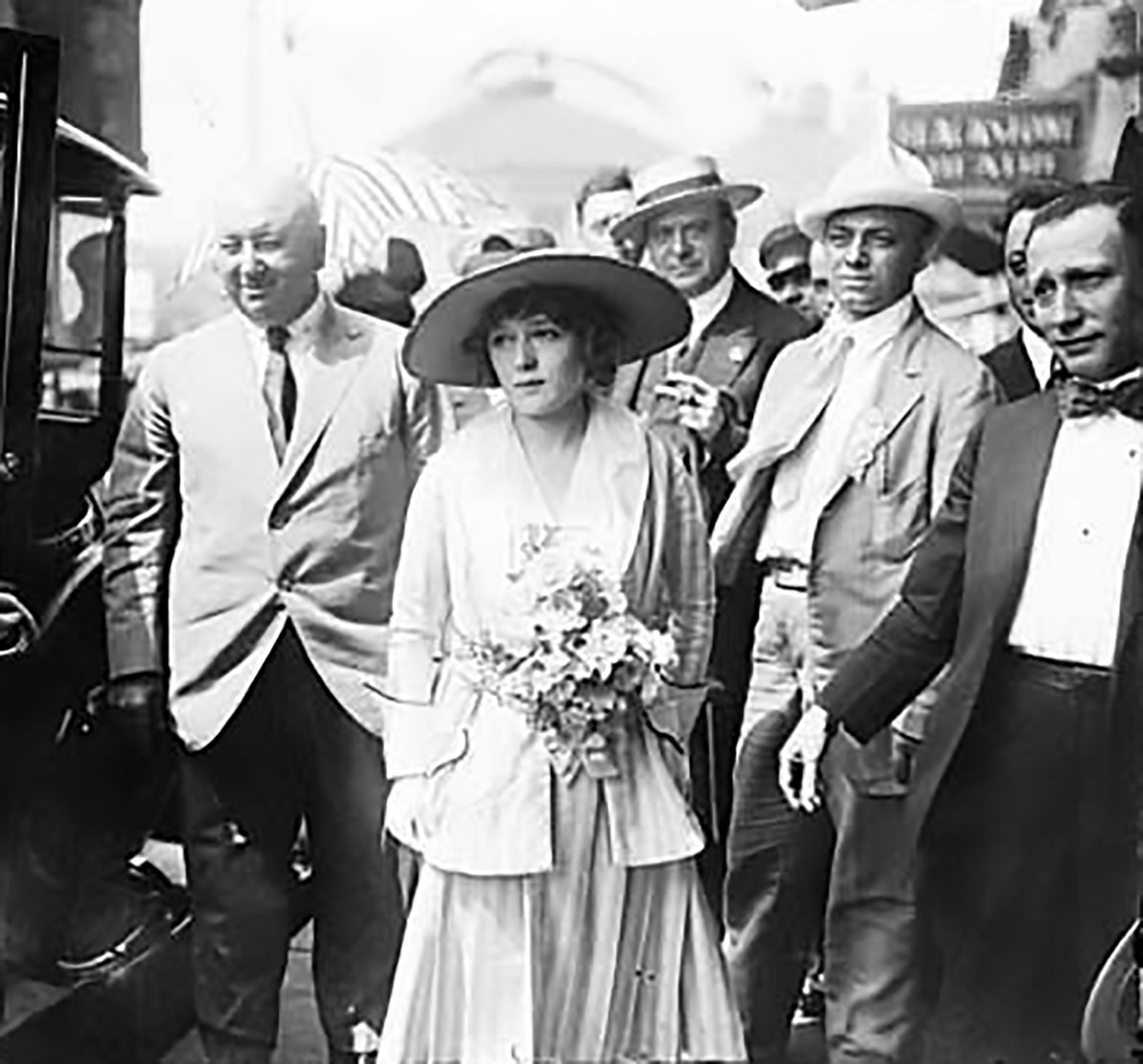 2000x1862 Mary Pickford's Public Image. American Experience