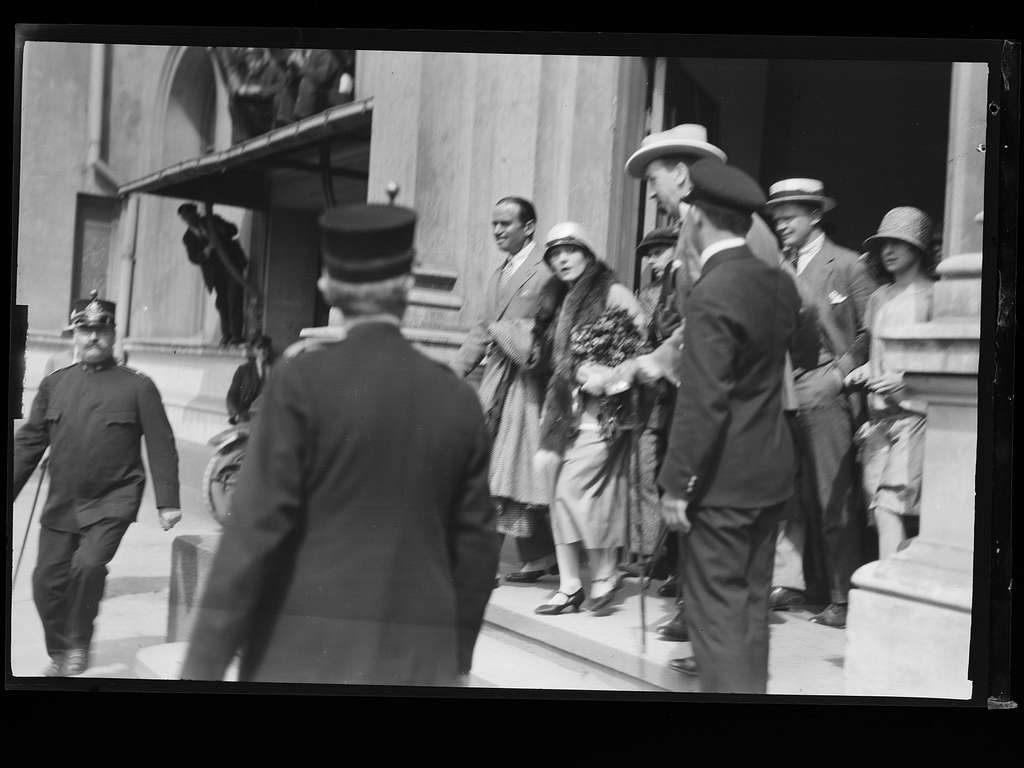 1024x768 Mary pickford in 1924 Image: PICRYL Domain Media Search Engine Public Domain Search