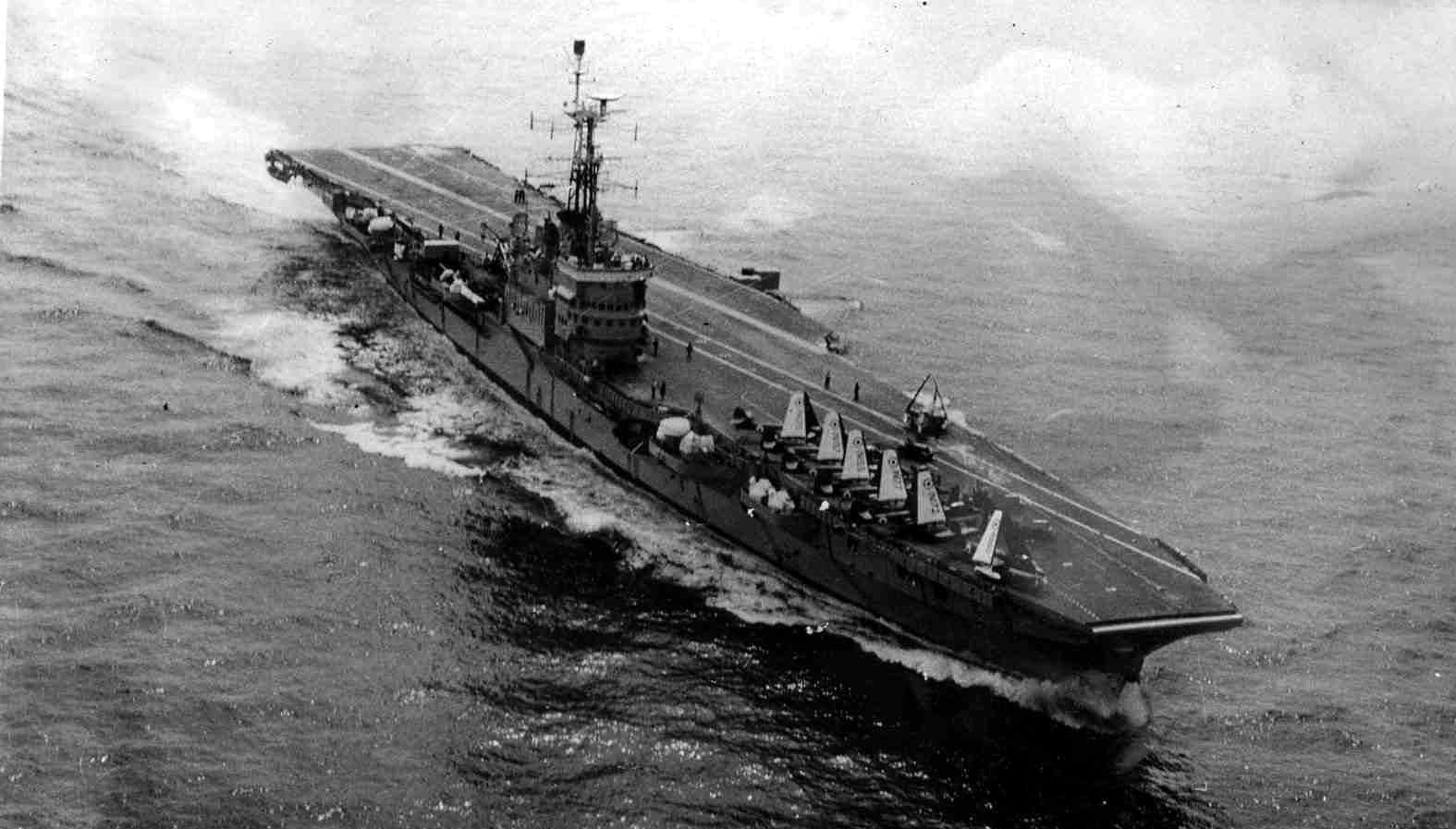 1575x897 Gray Battleship, Indo Pak War INS Vikrant (R11), Indian Navy, Monochrome HD Wallpaper