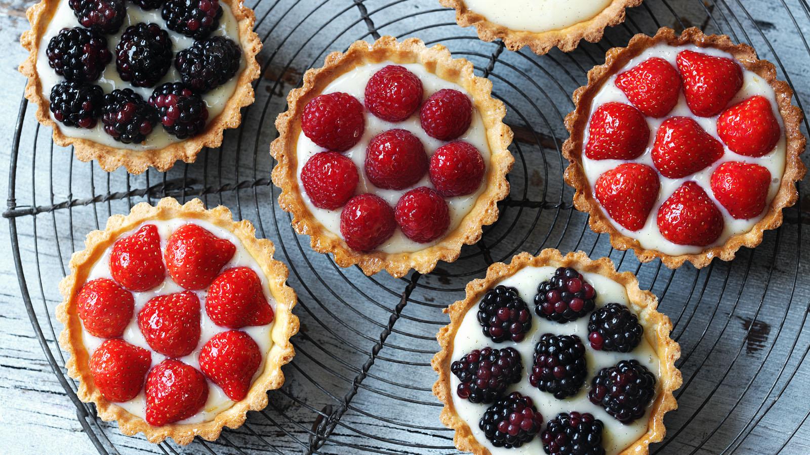 1600x900 Fabulous fruit tarts