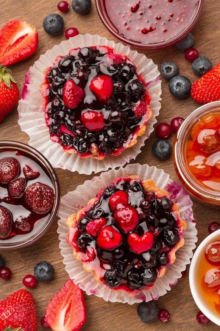740x1110 Creamy fruit tart Image