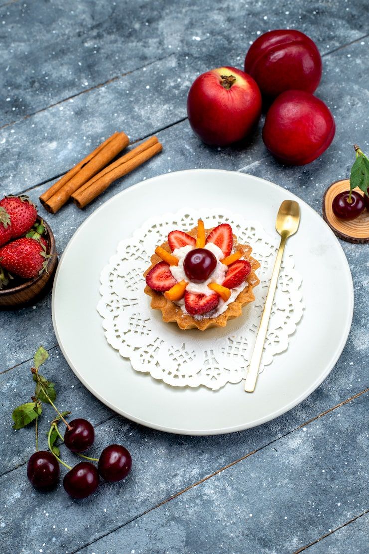 740x1109 Ceramic fruit tart Image