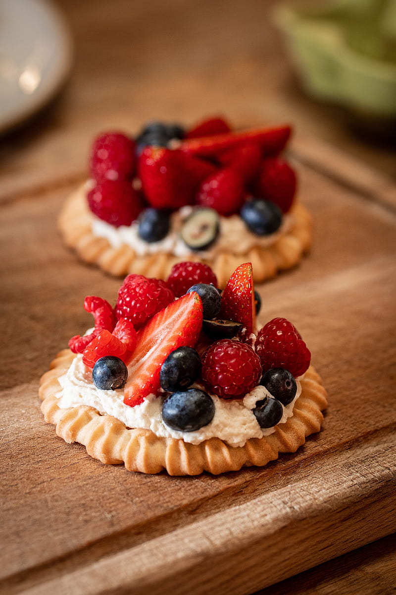 800x1200 Tart, cream, berries, dessert, HD phone wallpaper