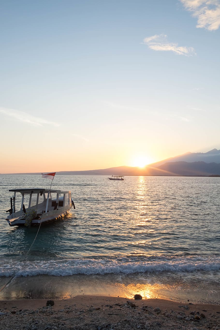 910x1365 Gili air 1080P, 2K, 4K, 5K HD wallpaper free download