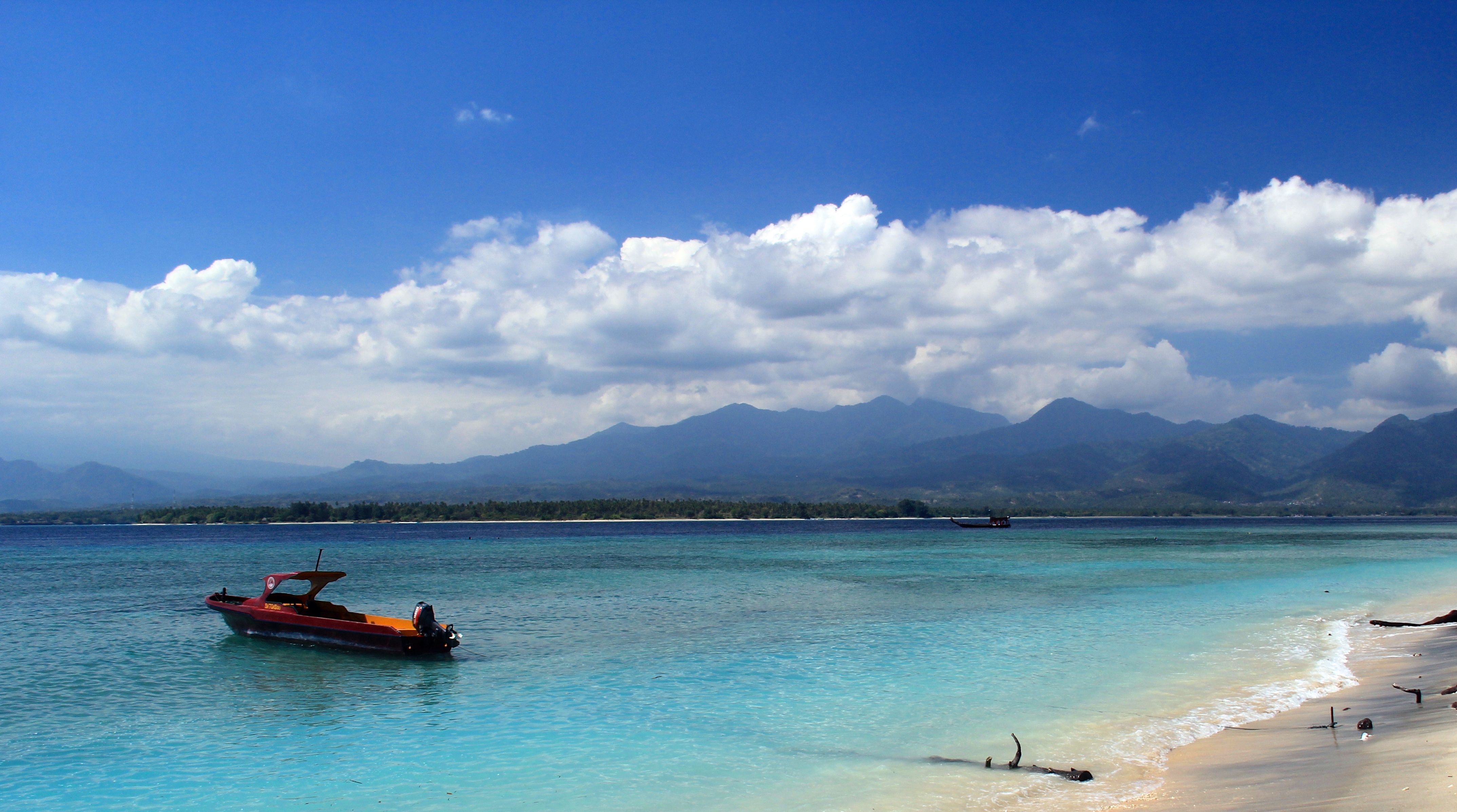 4295x2395 Gili Islands