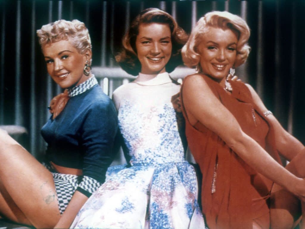 1024x768 Pin Up Goddesses And Their Signature Films