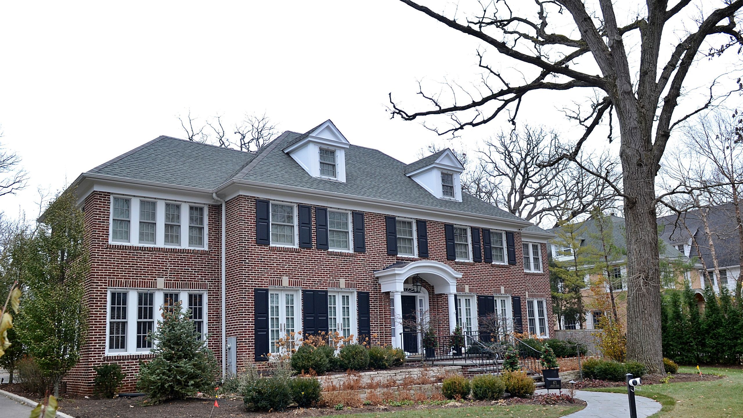 2560x1440 Everything You've Ever Wondered About the Home Alone House