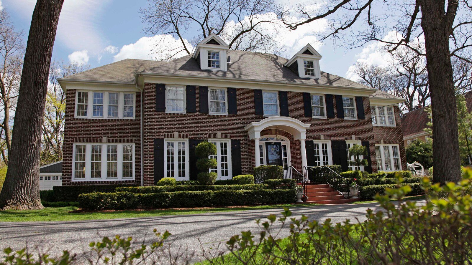 1600x900 The 'Home Alone' House Is (Booby Traps Not Included)