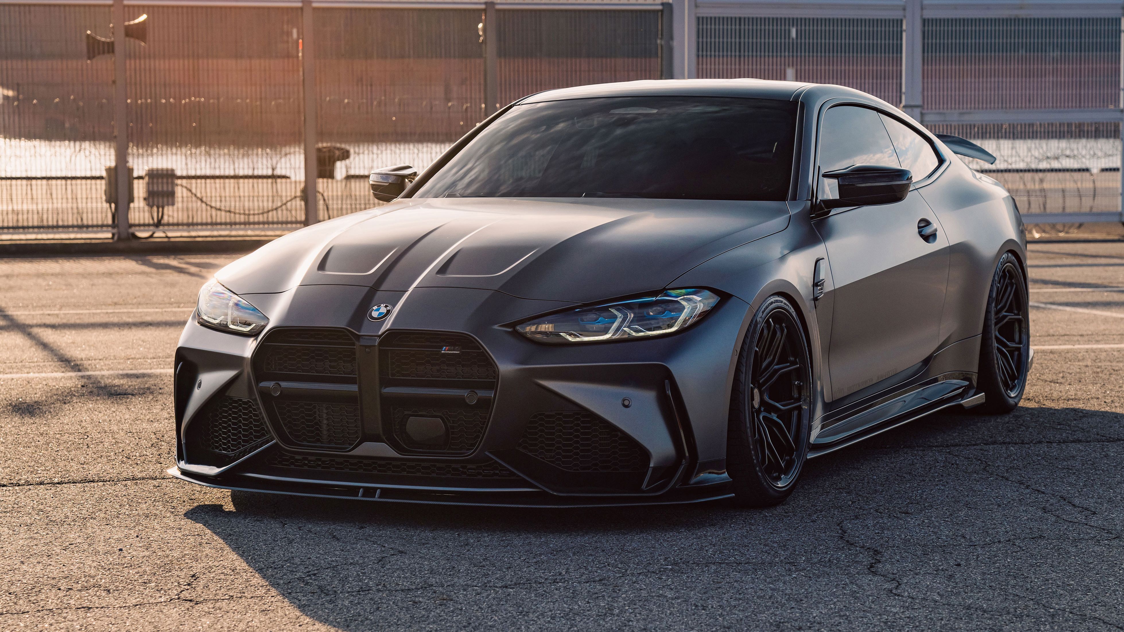 3917x2203 BMW M4 Deskk Wallpaper