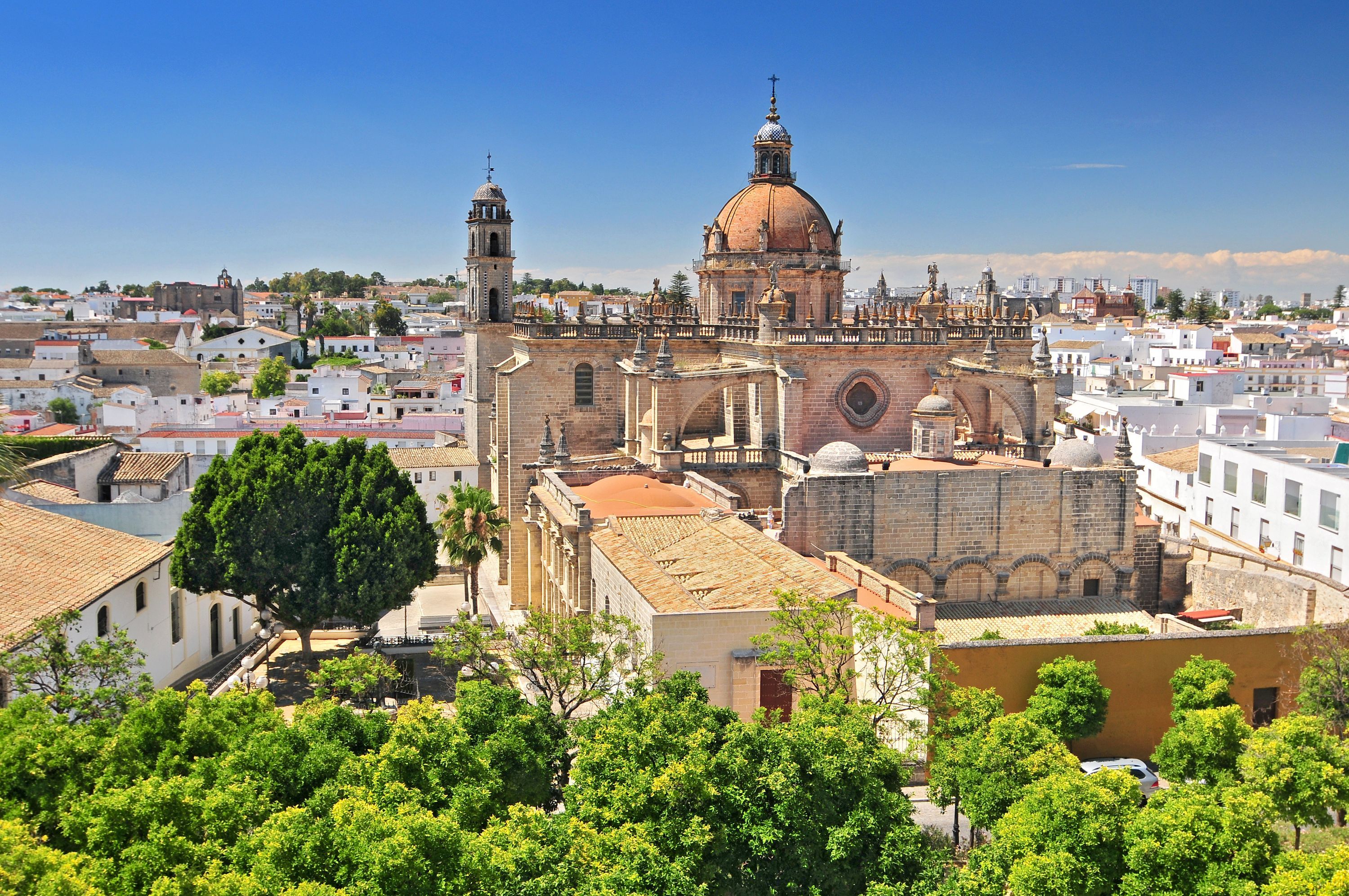 3000x1993 Jerez de la Frontera in a nutshell. Cherry capital