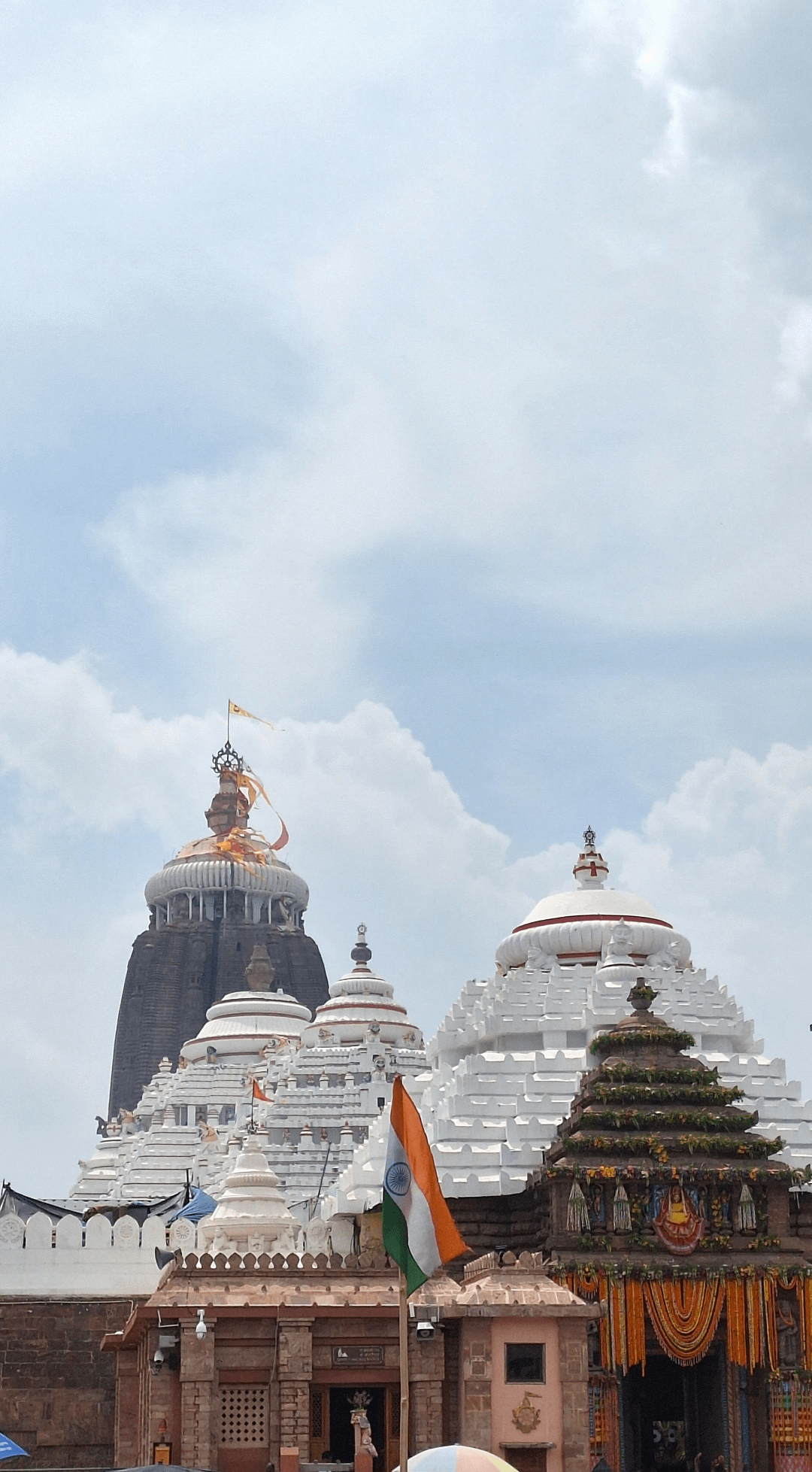 1080x1957 Shri Jagannath Temple, Odisha