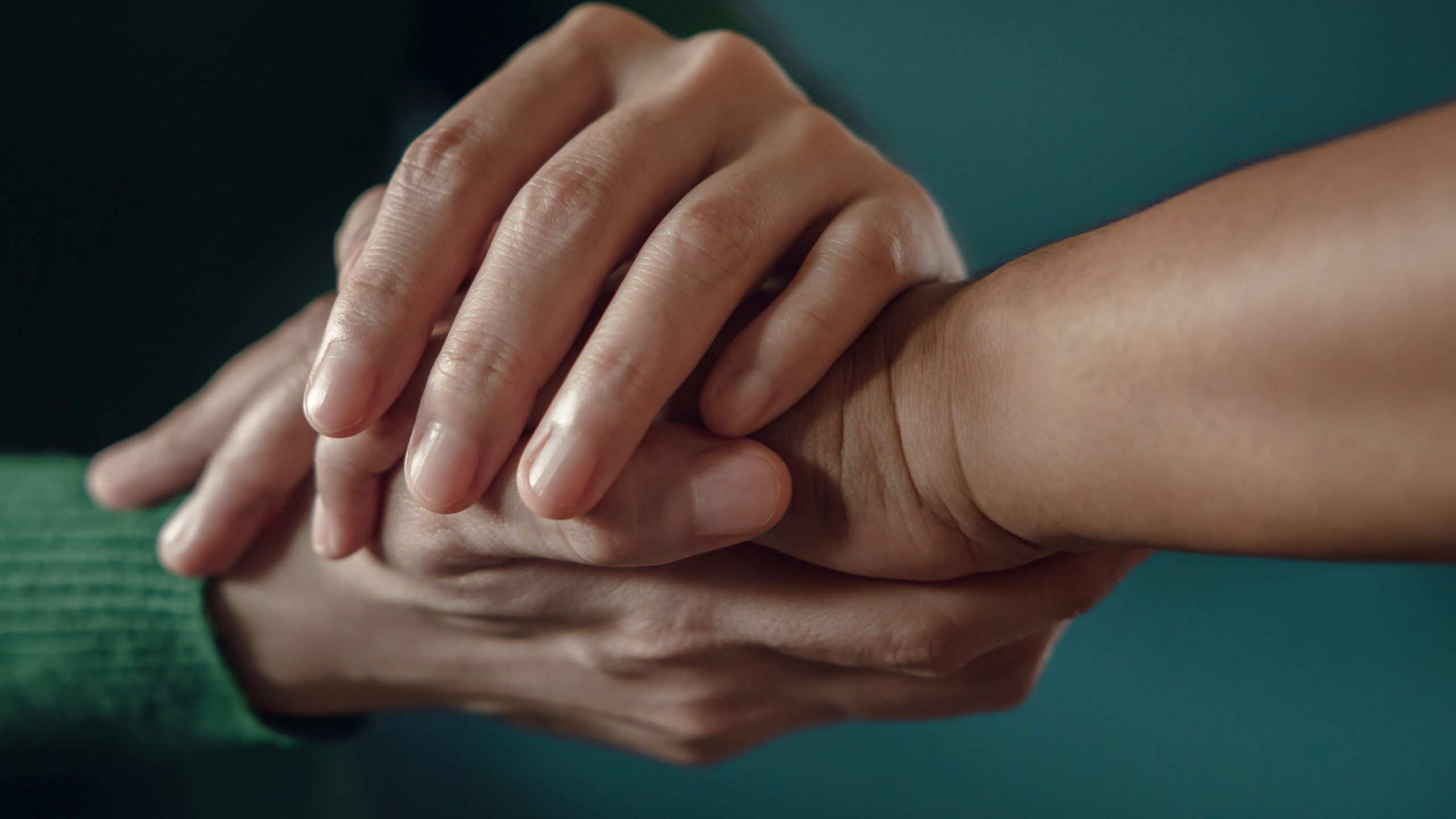 2560x1440 The Paradox of Helping Others