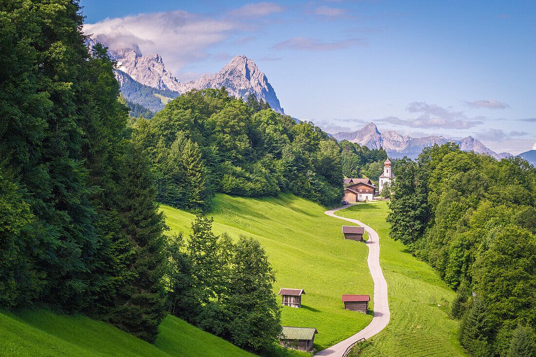 1100x733 Wamberg village with Mount Zugspitze and