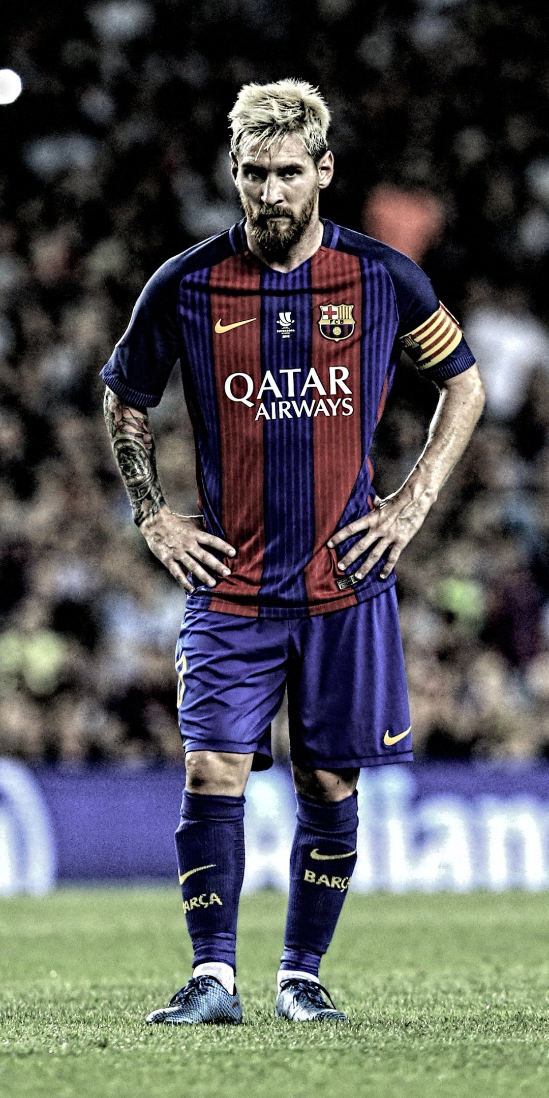 1080x2160 Messi Magic: Iconic Soccer Wallpaper for Fans