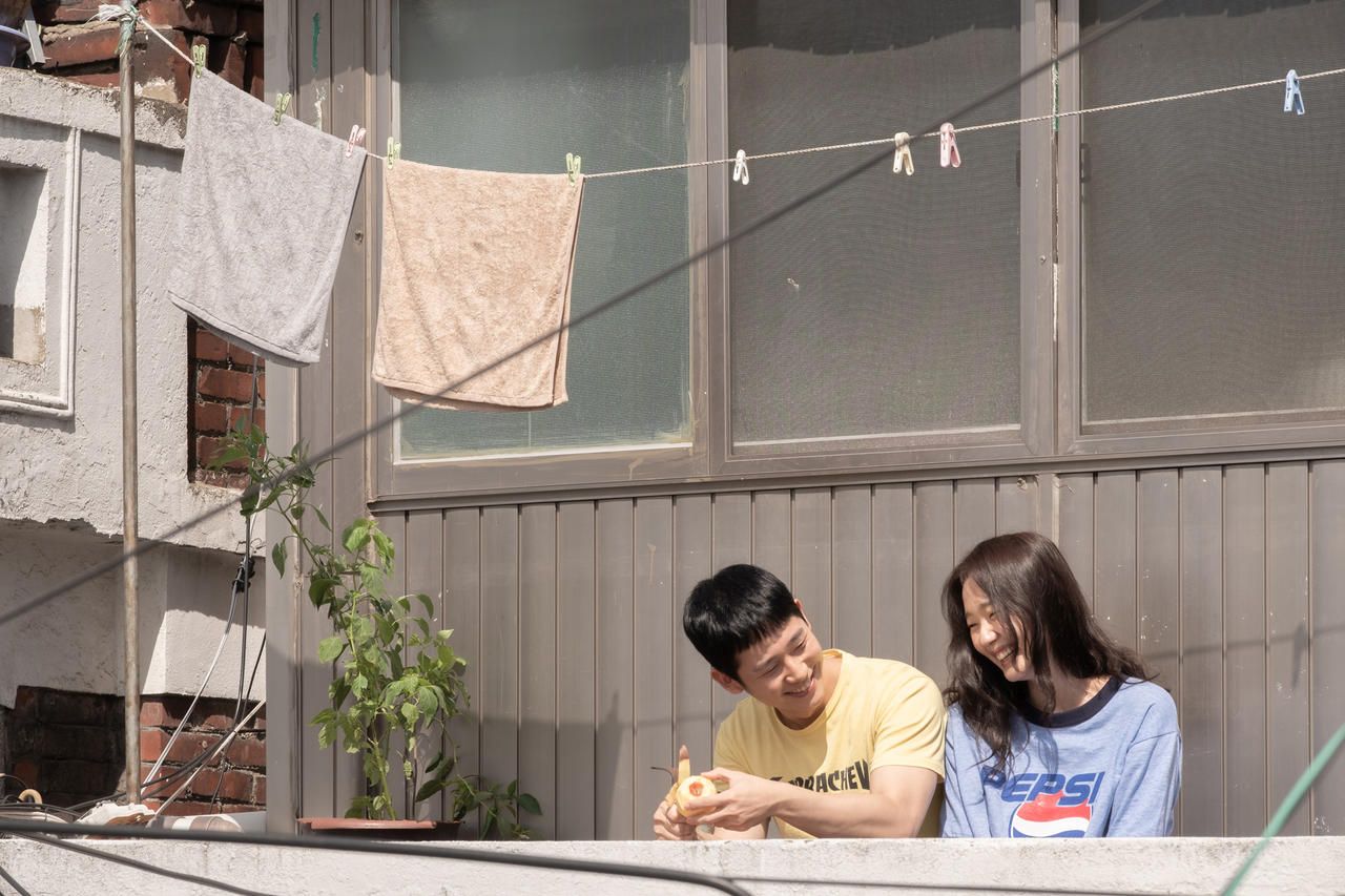 1280x853 Tune in for Love (2019)