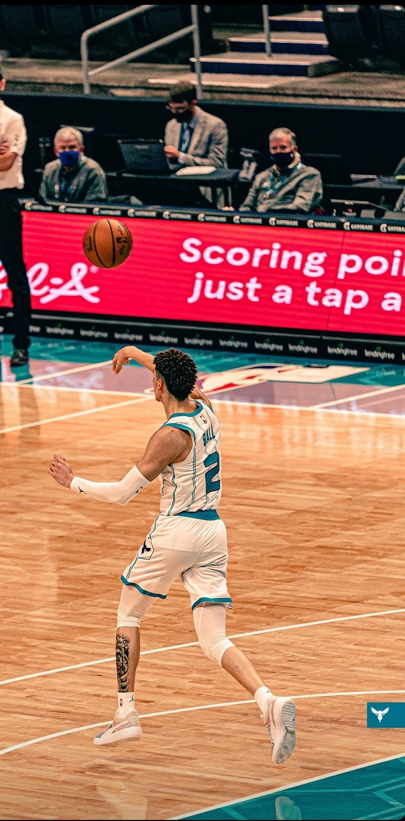 800x1620 HD lamelo ball wallpaper