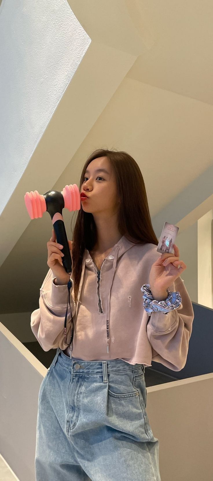 736x1657 Hyeri wallpaper