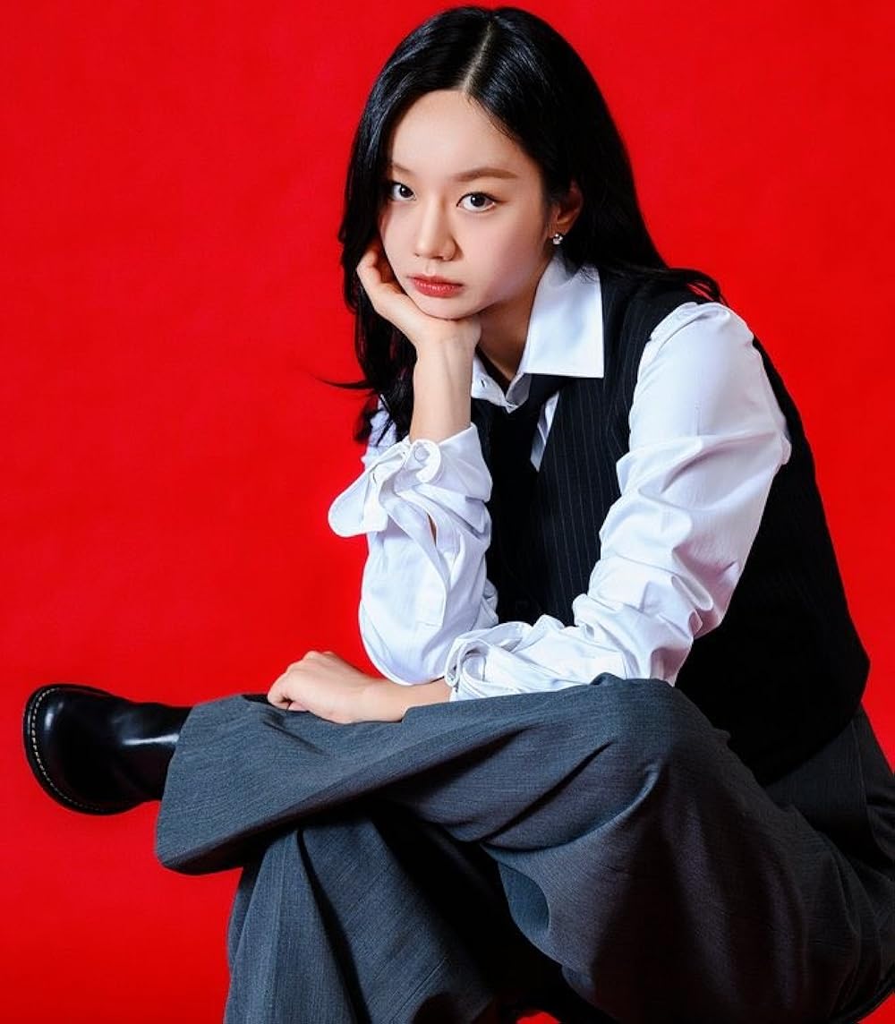 1000x1144 Lee Hyeri