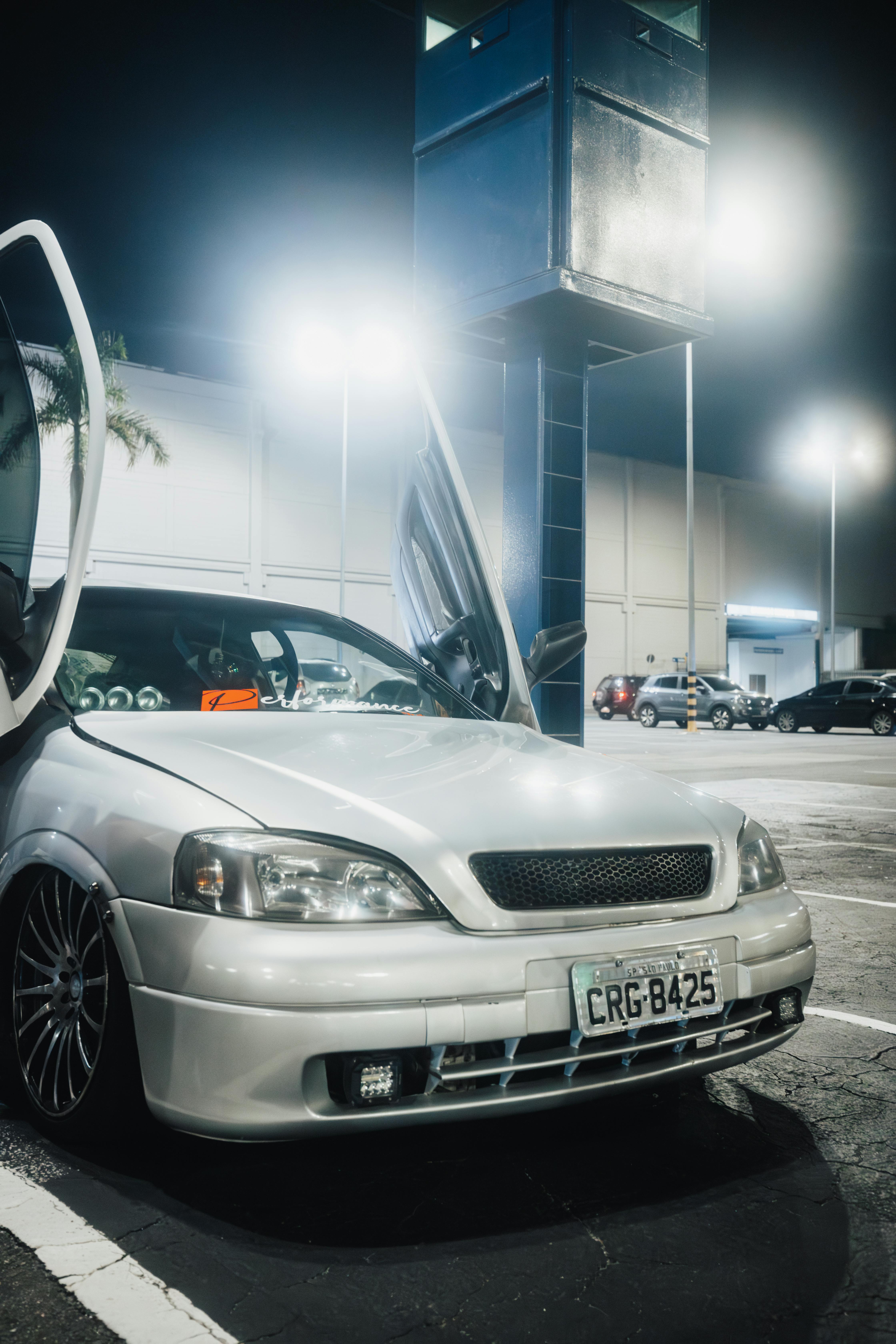 4480x6720 Modified Astra G with Scissor Doors · Free