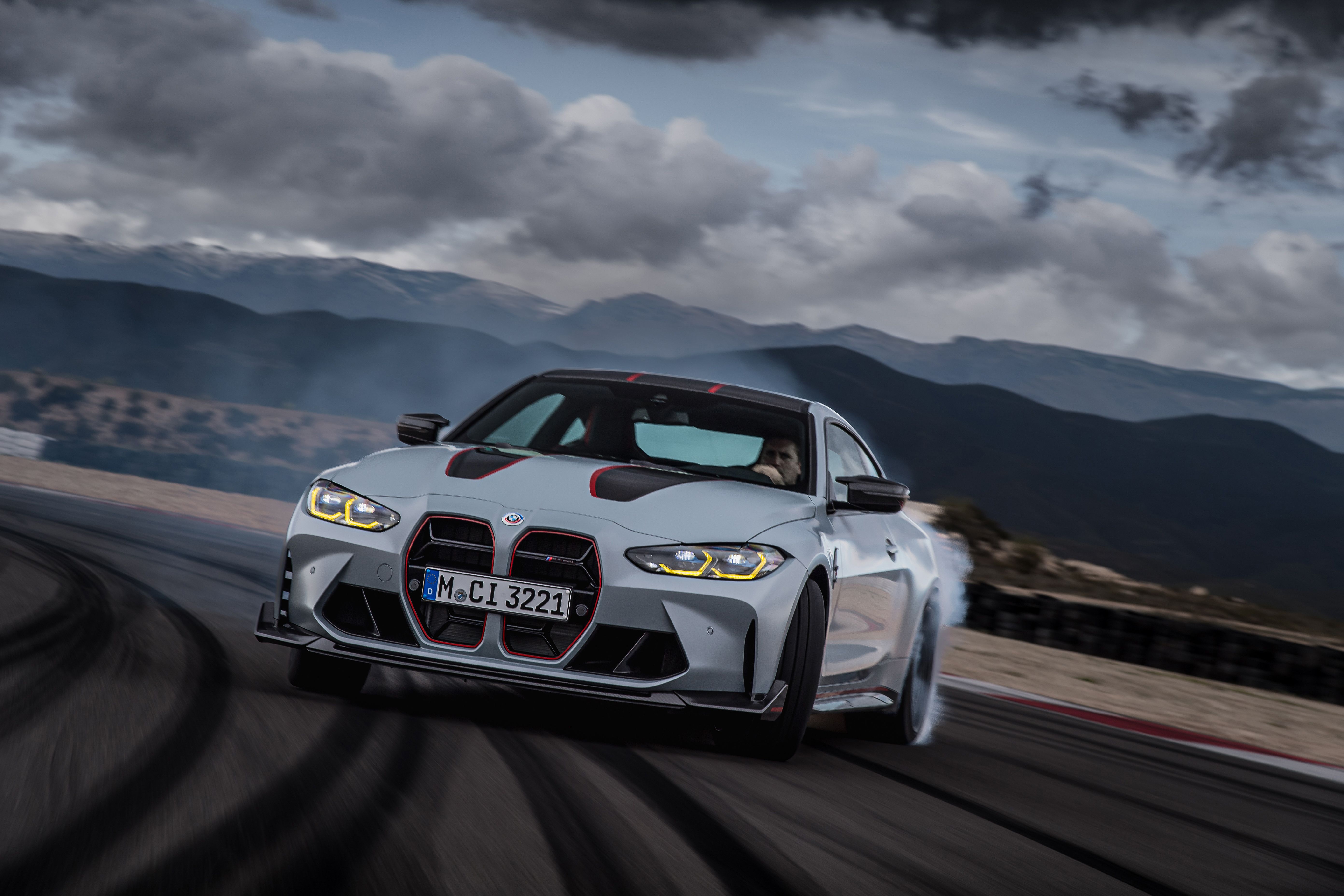5568x3712 BMW M4 CSL Wallpaper