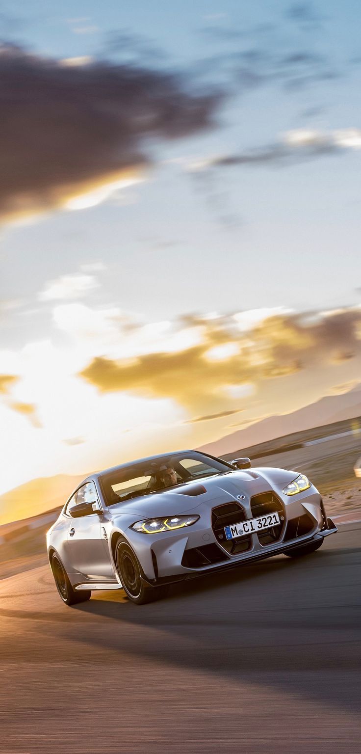 736x1536 M4 CSL