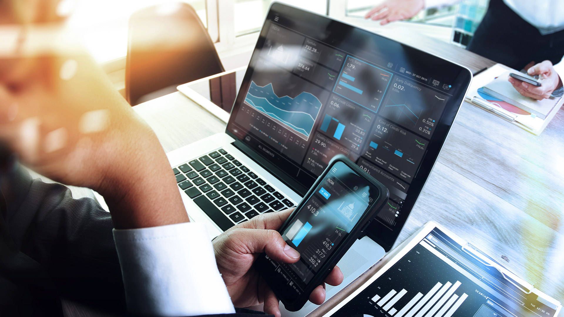 1920x1080 Download Analyzing Business Growth Through Data Dashboard Wallpaper