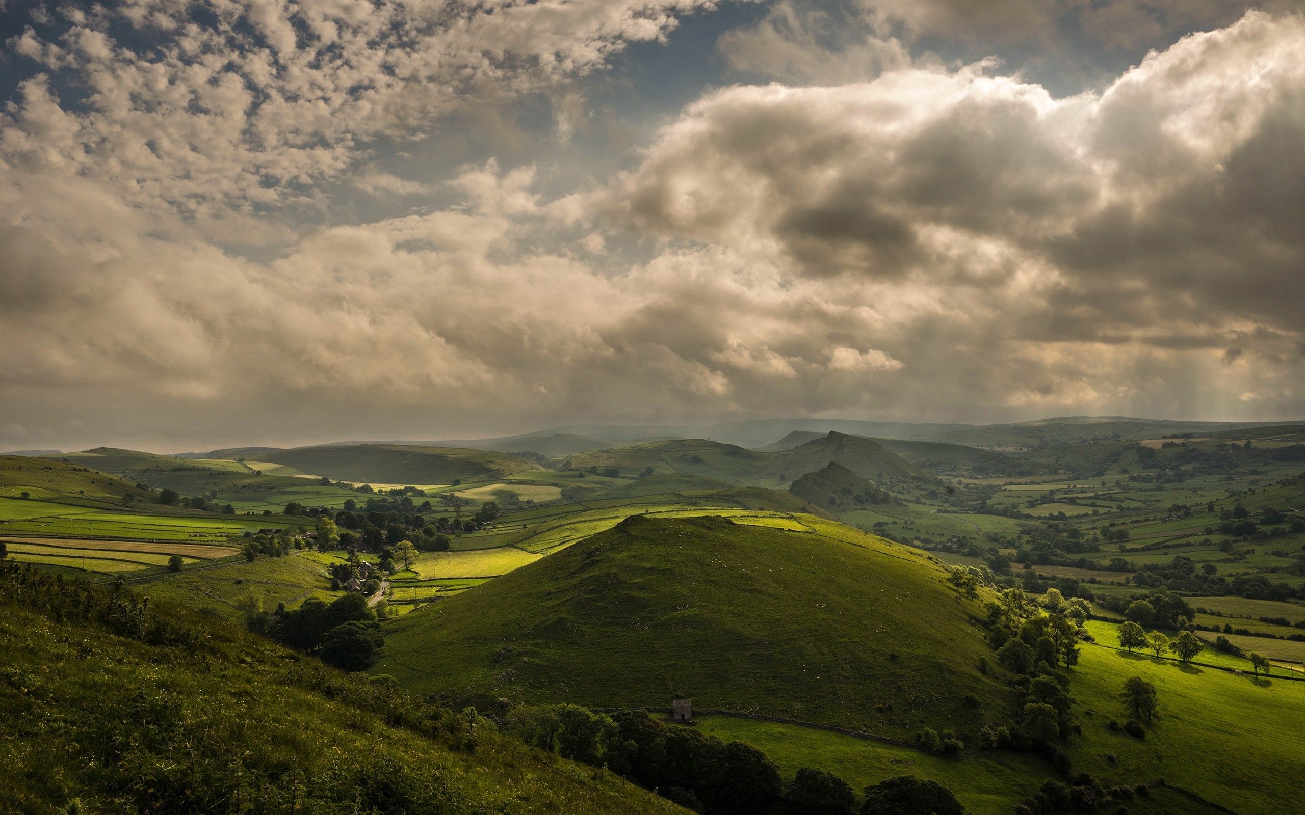 2560x1600 landscape, Nature, Photography, Overcast, Long Exposure, Mountain, UK, Clouds, Field Wallpaper HD / Desktop and Mobile Background