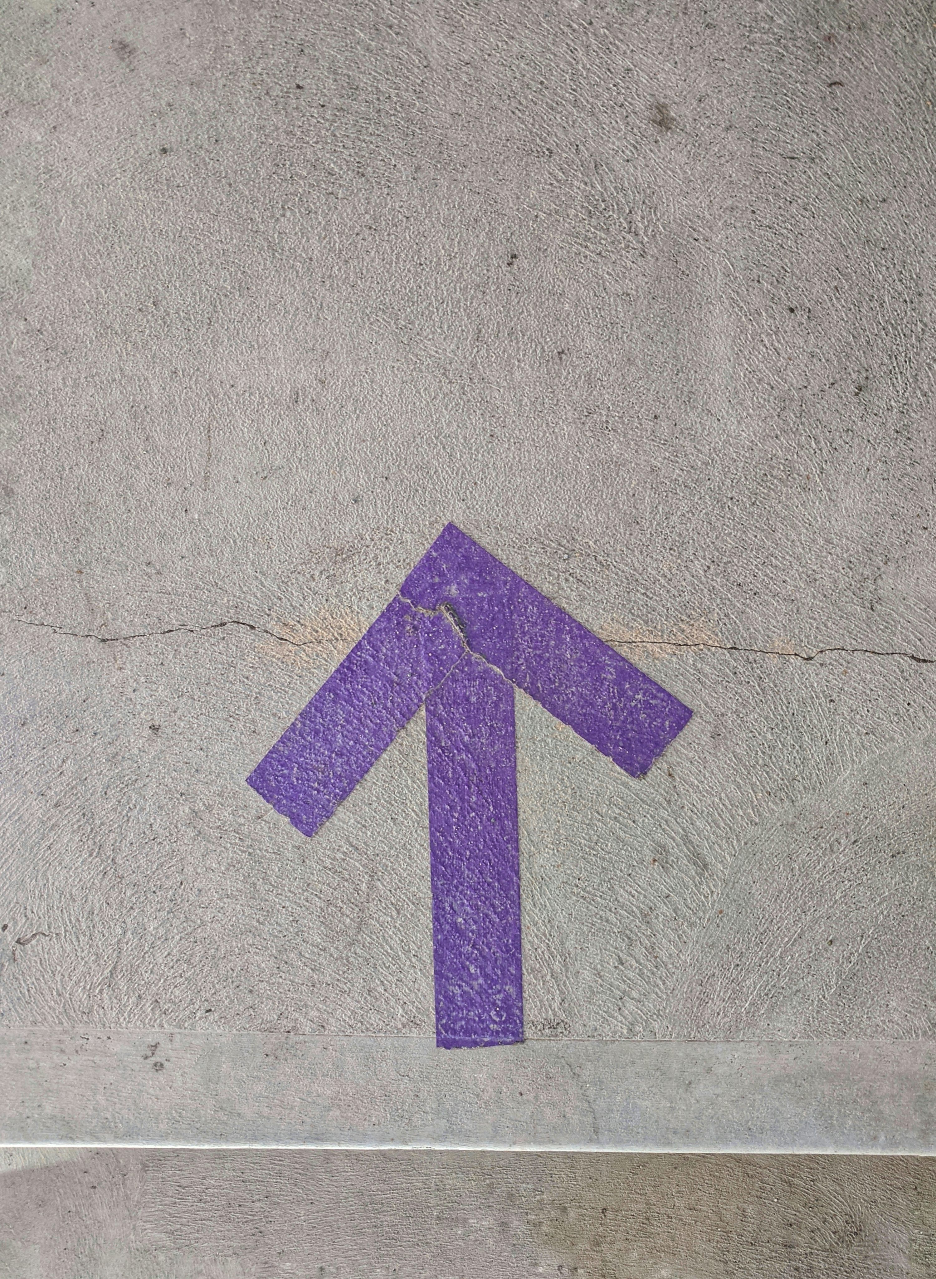 3000x4099 Purple and white arrow sign photo