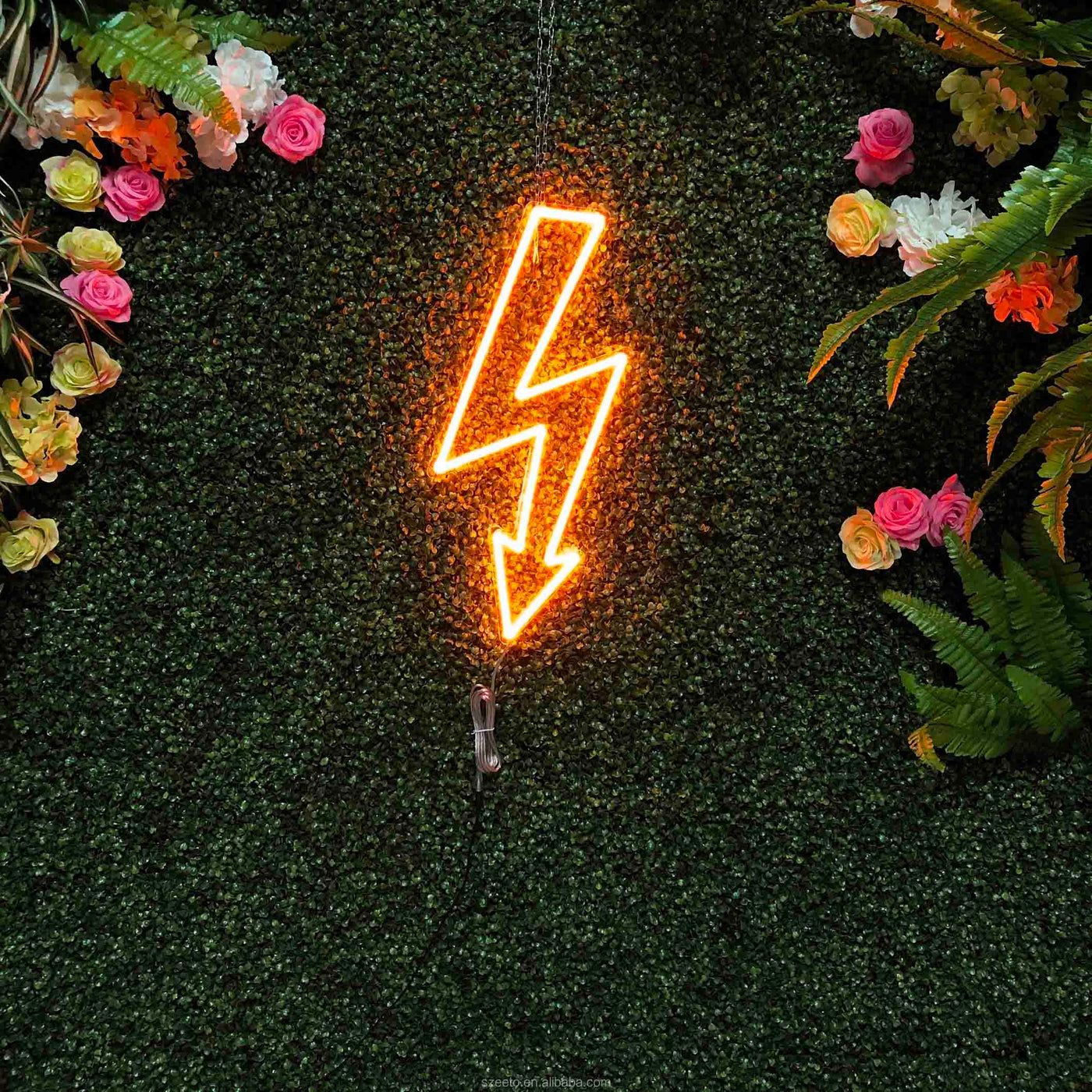 1400x1400 Arrow Neon Sign