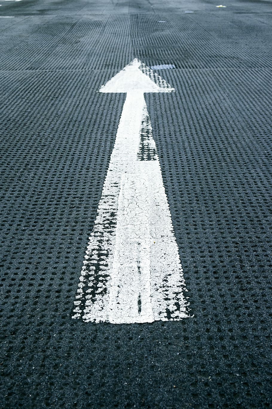 910x1365 HD Wallpaper: Painted Arrow Sign On Floor, Black Textile With White Arrow Printed