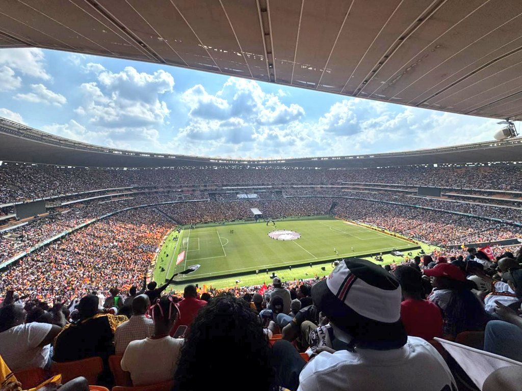 1024x768 There's nothing more beautiful in African football than a packed FNB Stadium