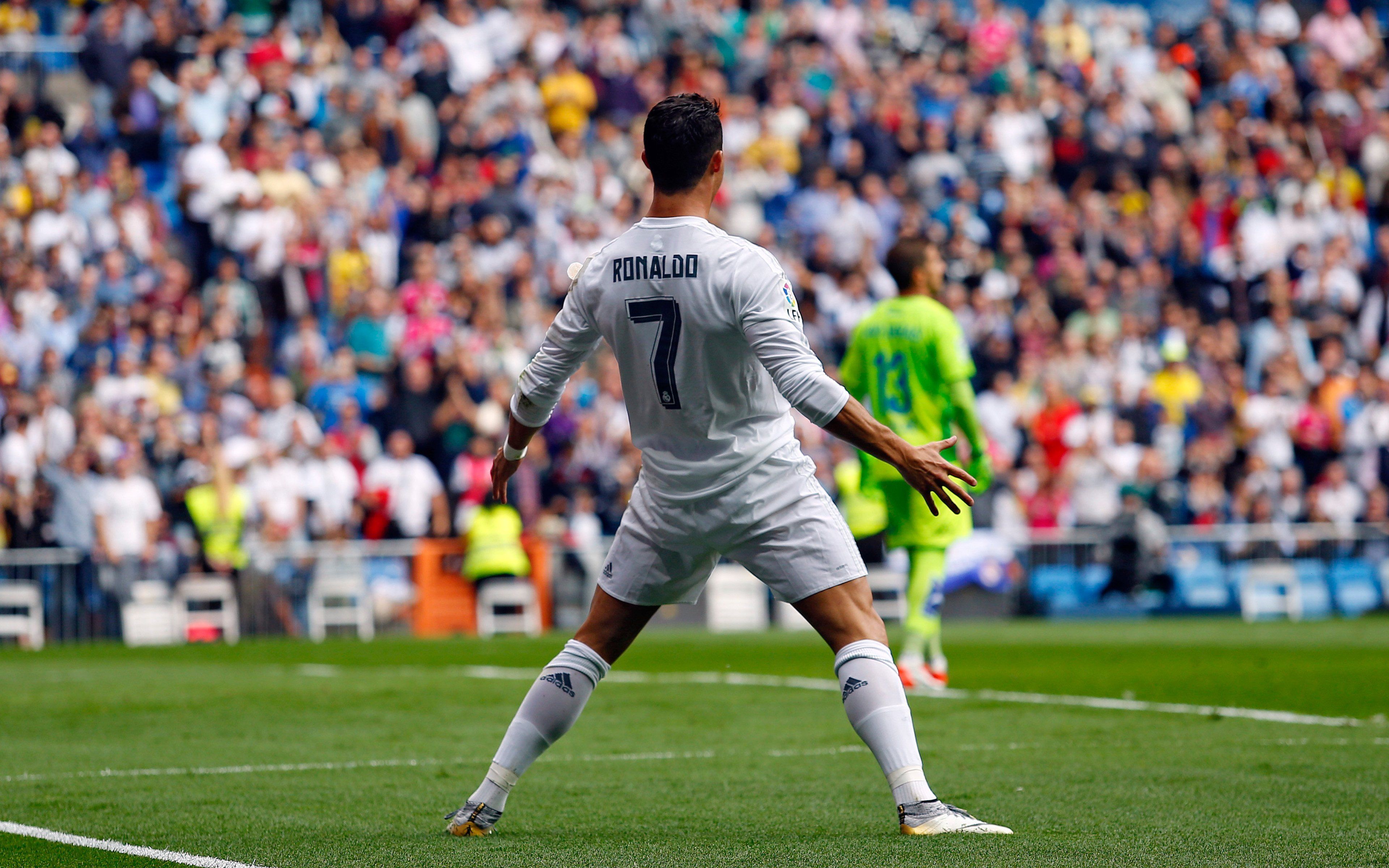 3840x2400 Ronaldo Real Madrid PC Wallpaper