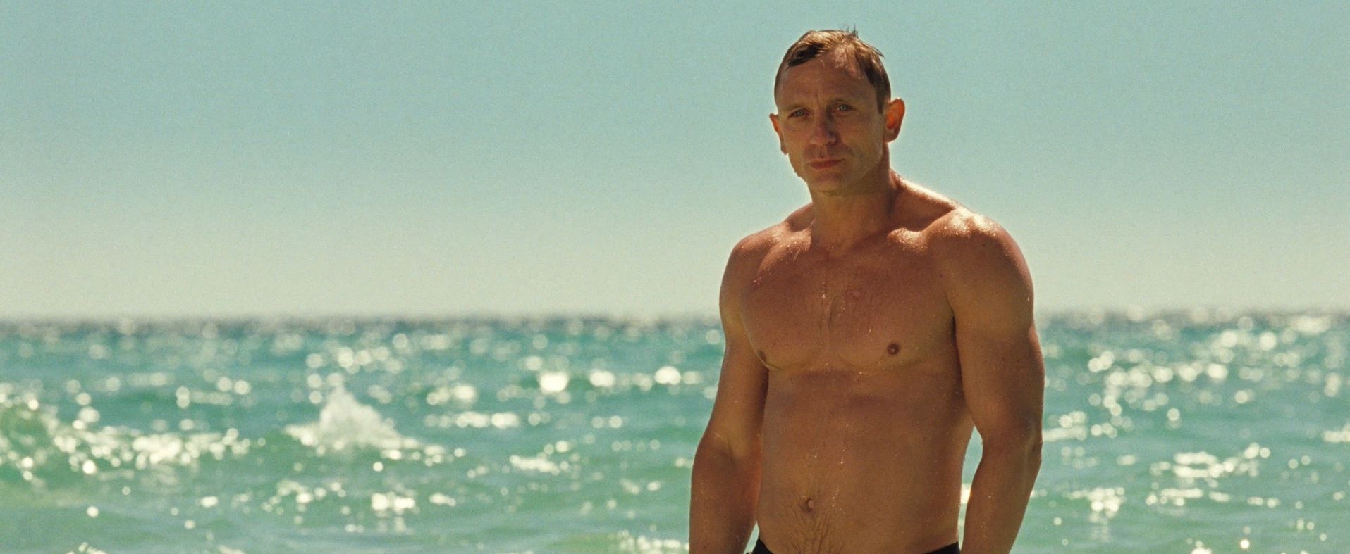 1915x787 Casino Royale (2006)
