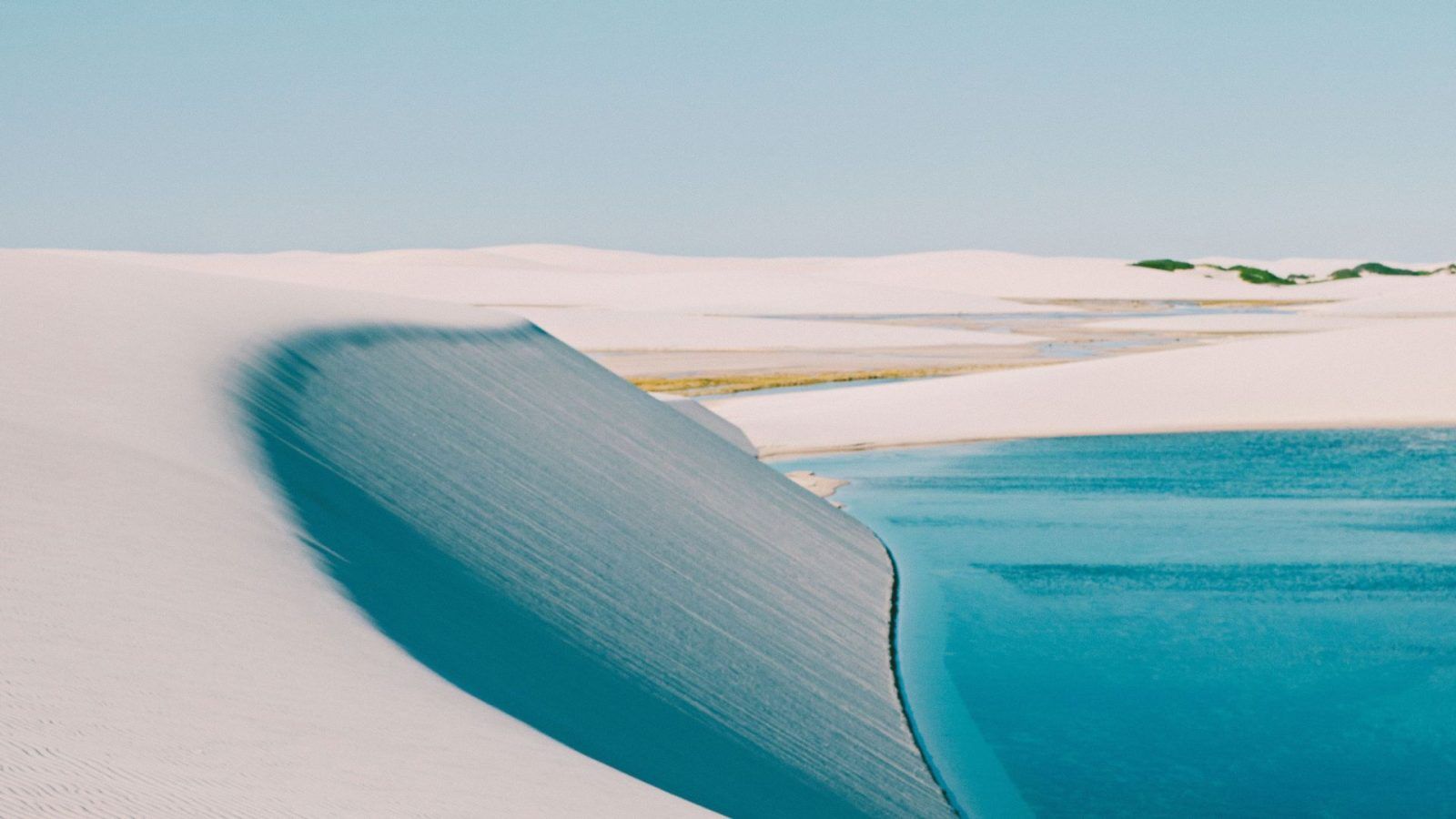 1600x900 Lençóis Maranhenses National Park:fting Dunes