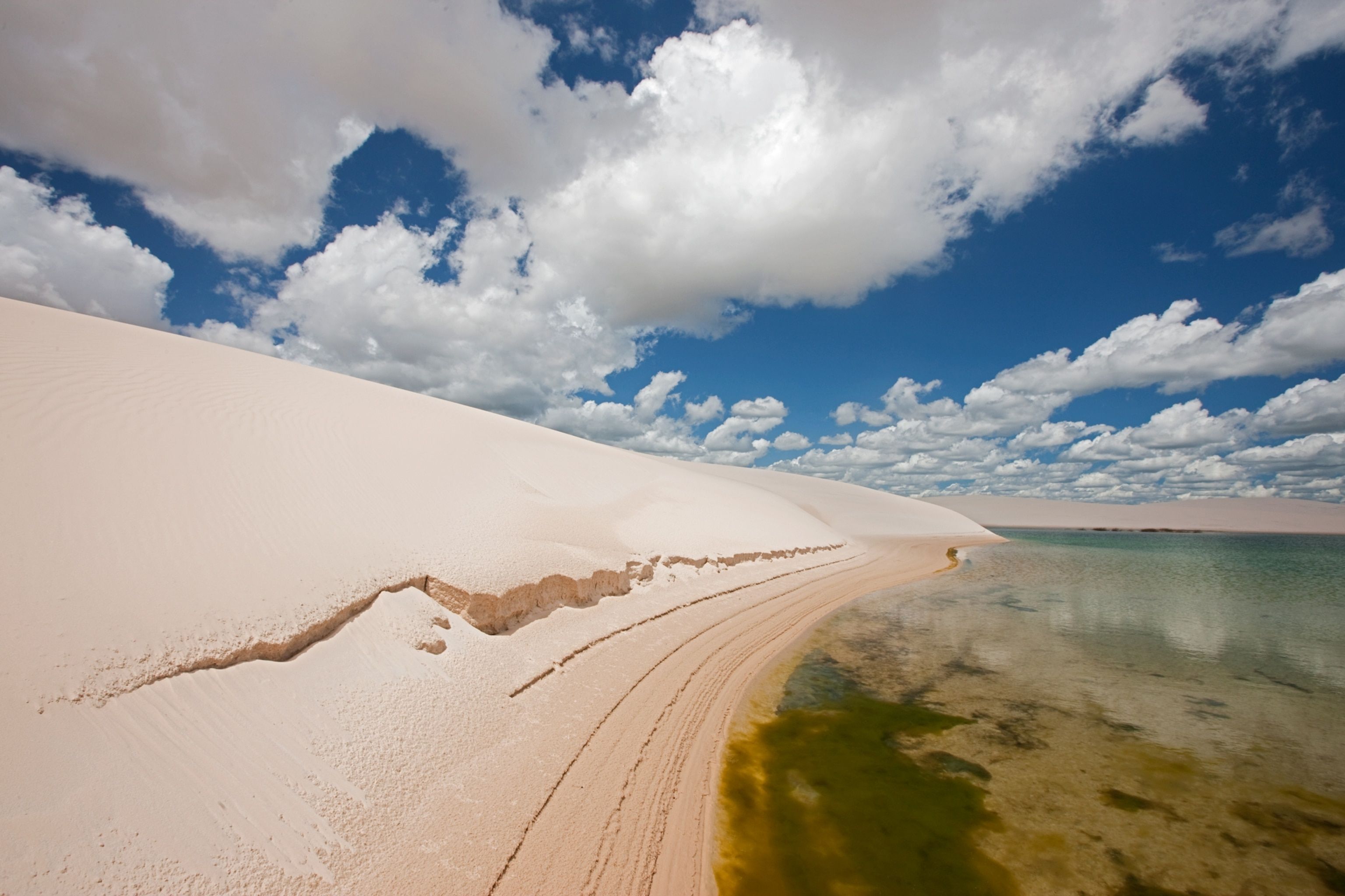 3072x2048 A Sea of Dunes
