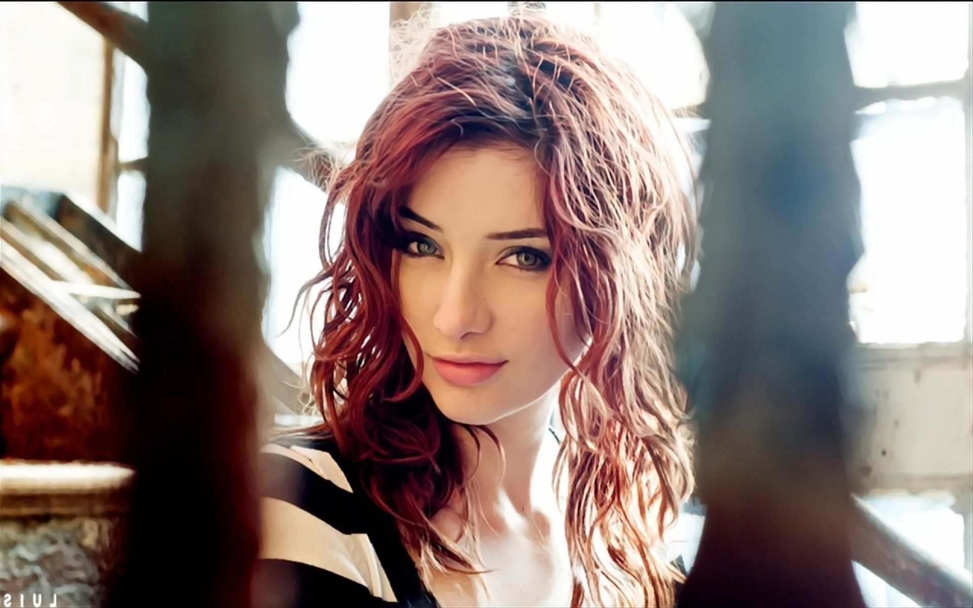 1920x1200 Susan Coffey HD Wallpaper: A Captivating Celebrity Moment