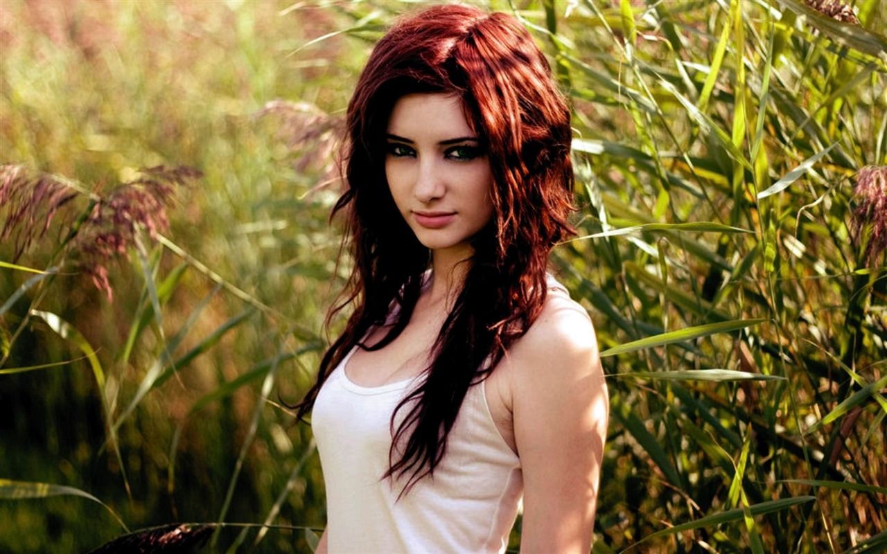 1280x800 Susan Coffey beauty model wallpaper 01