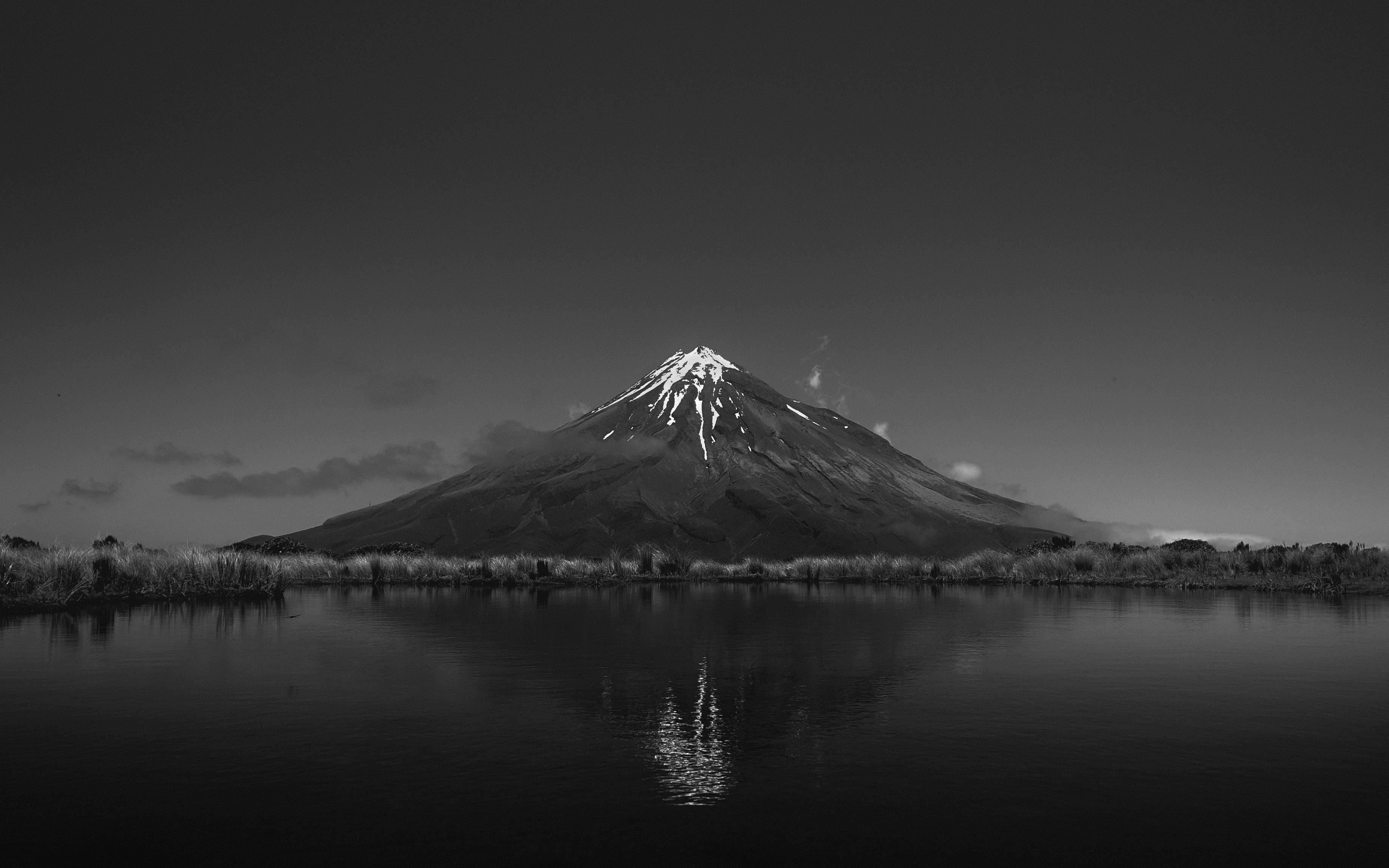 3676x2298 Grayscale Photo of Volcano · Free