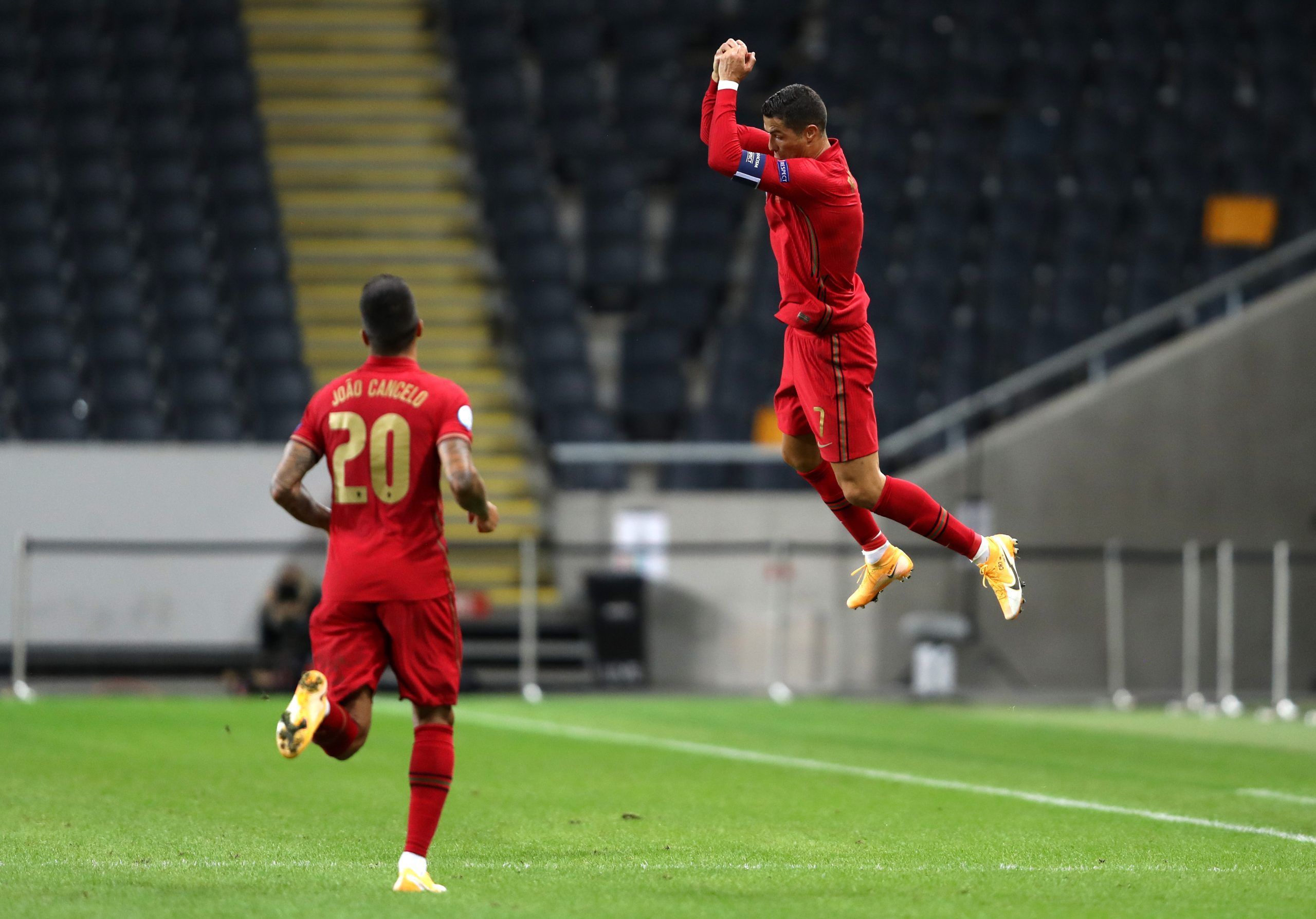 2560x1788 FIFA 23: How To Do Cristiano Ronaldo's Siu Celebration