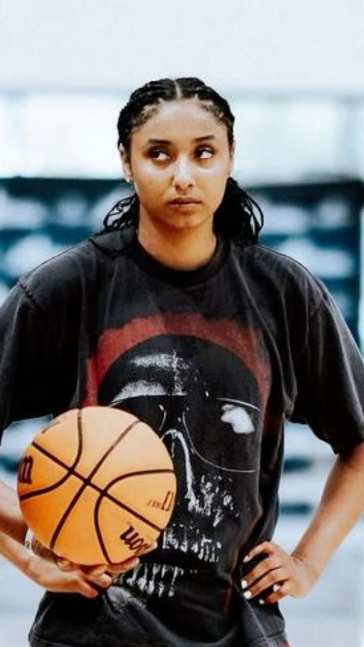 736x1308 juju watkins