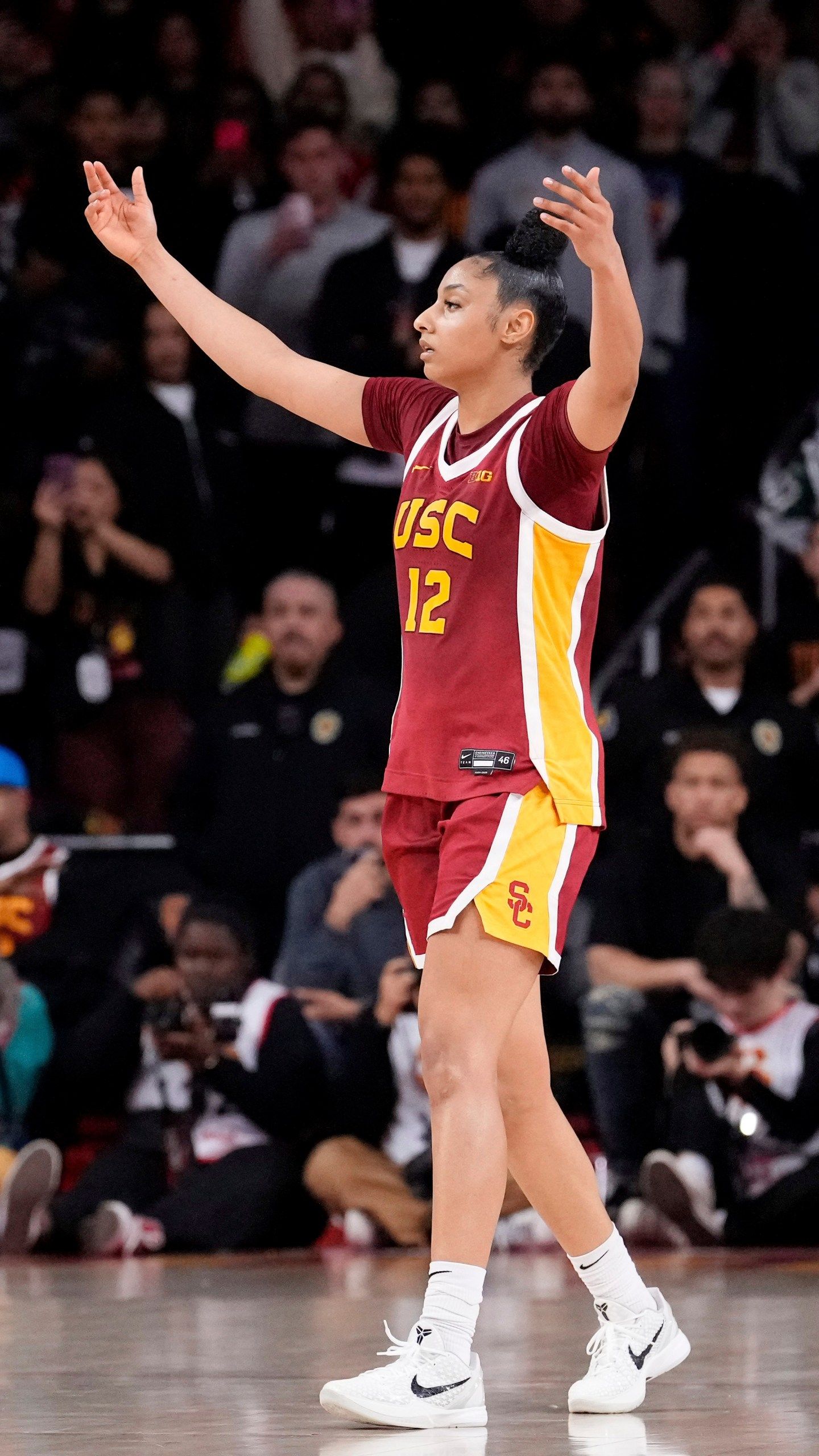 1440x2560 JuJu Watkins Lifts Sixth Ranked USC To Program Defining Win Over No. 1 UCLA